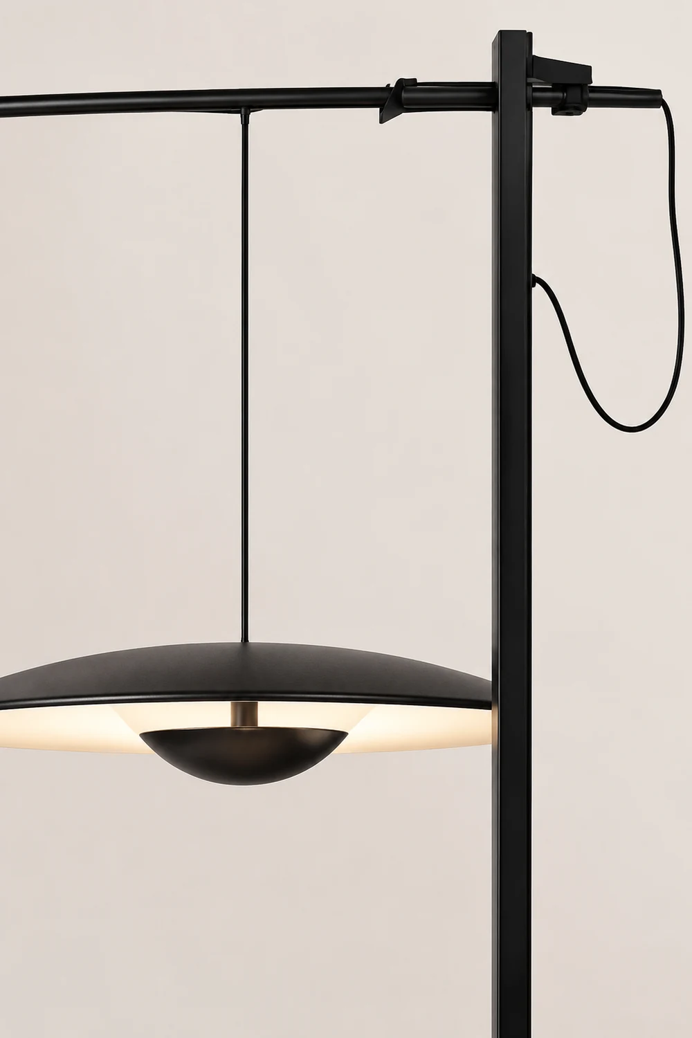 Innovative Directional Floor Lamp - Lumpaz