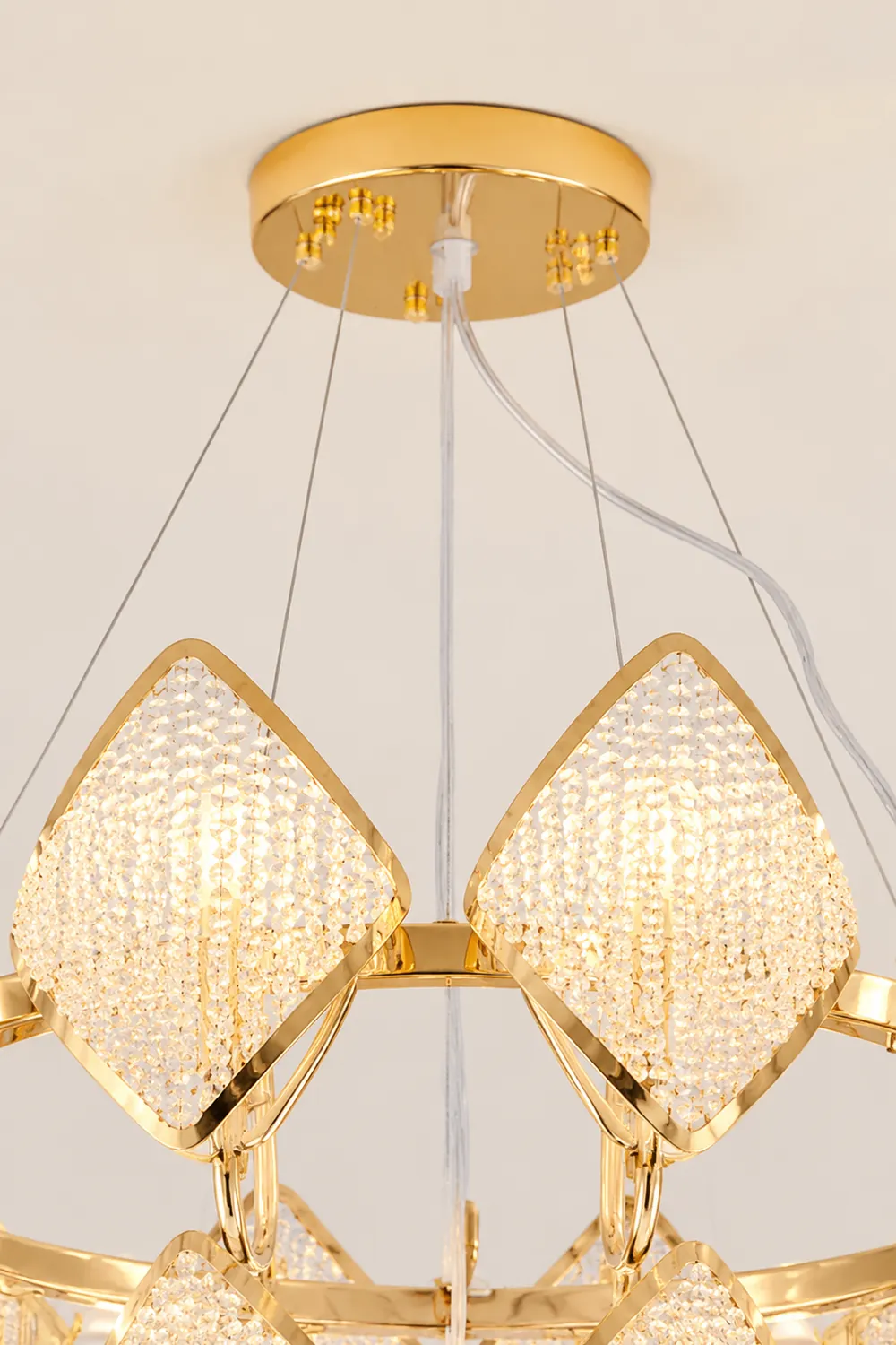 Holly Chandelier - Lumpaz