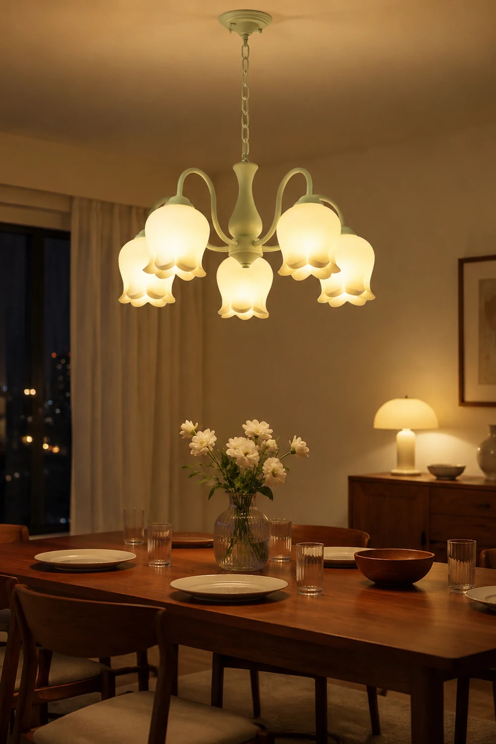 Elegant Lilium Chandelier - Lumpaz