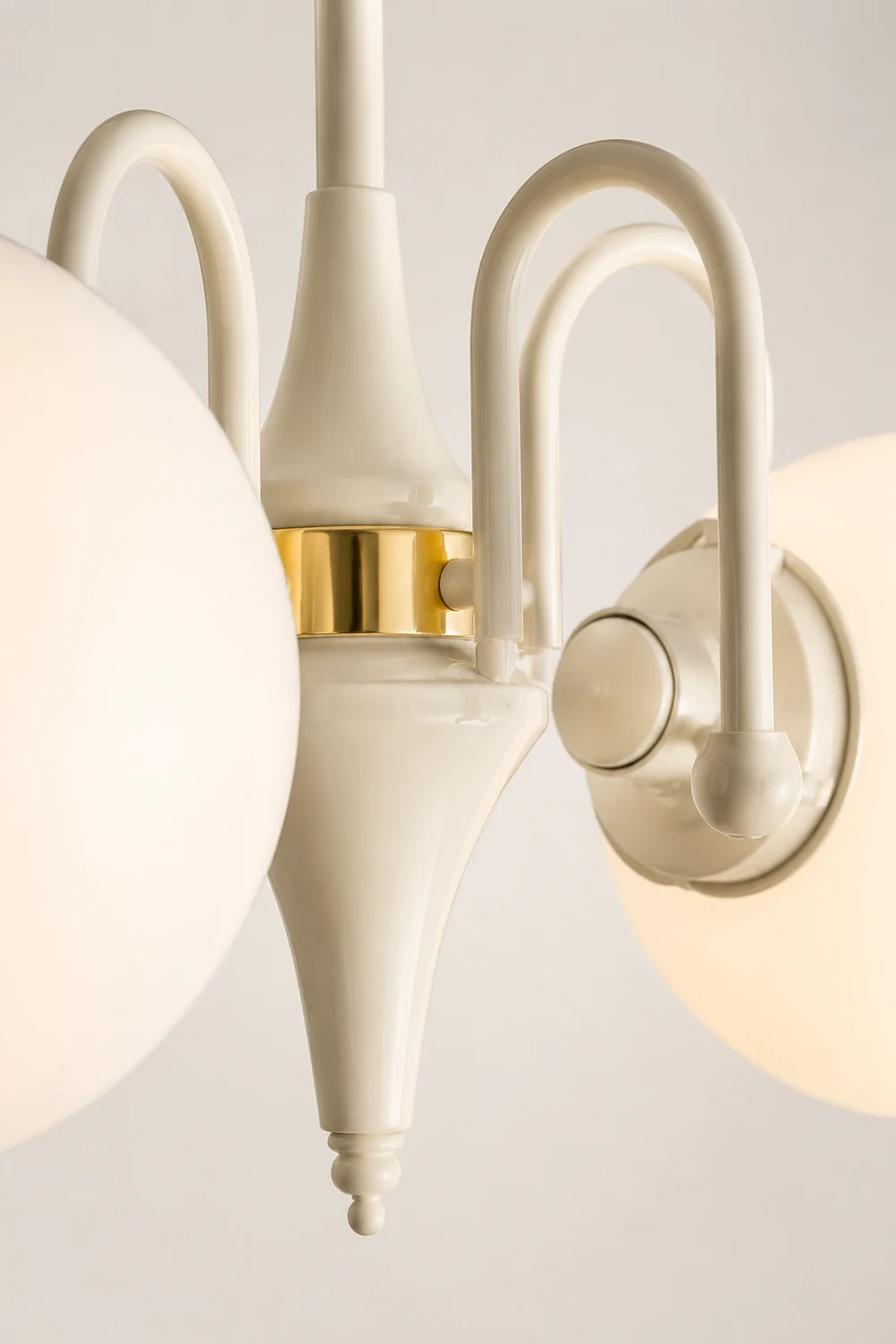 Cream Glass Ball Chandelier - Lumpaz