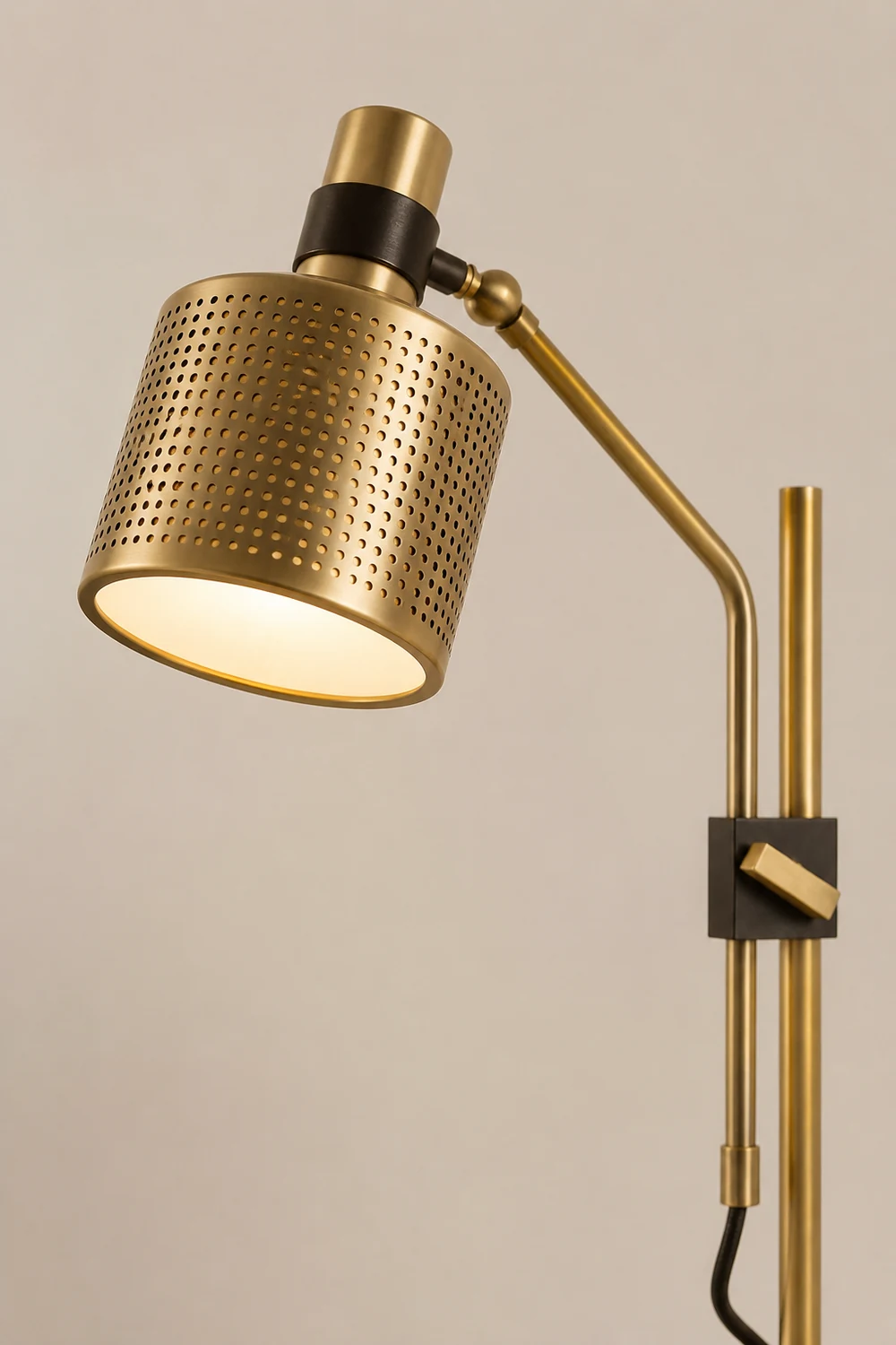 Riddle Table Lamp - Lumpaz