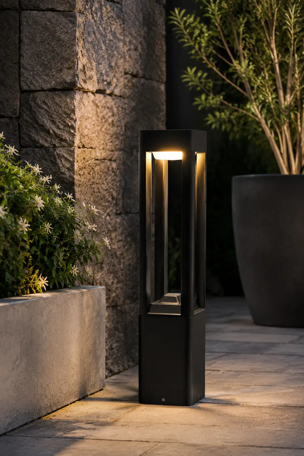 Rectangular Column Garden Light - Lumpaz