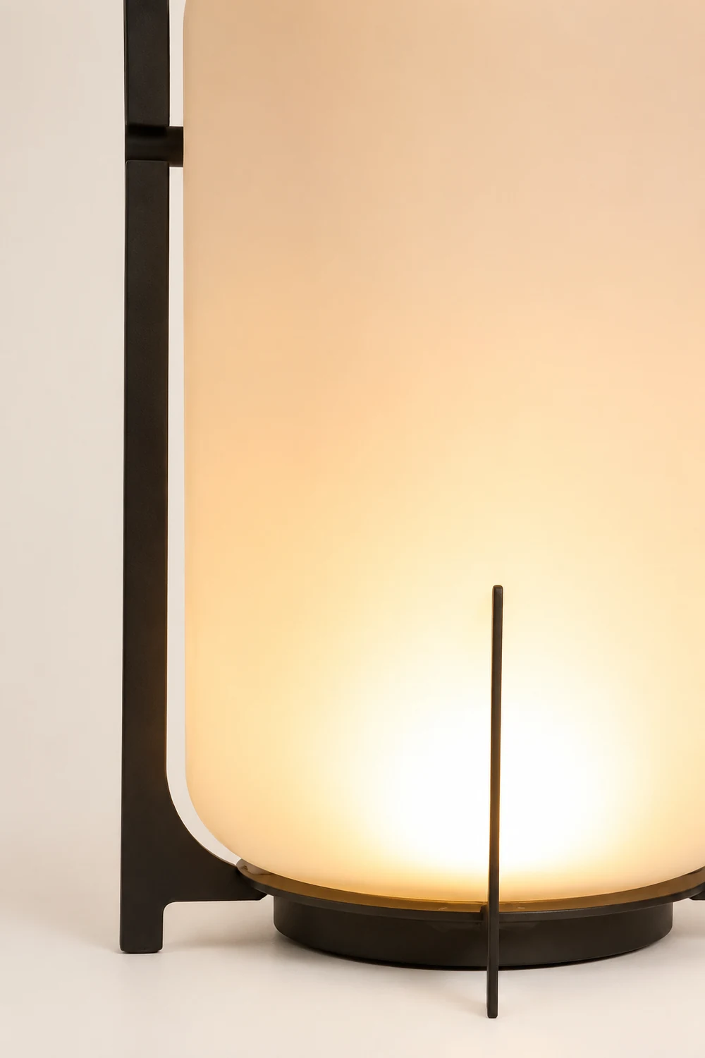 Black Twilight Lantern Table Lamp - Lumpaz