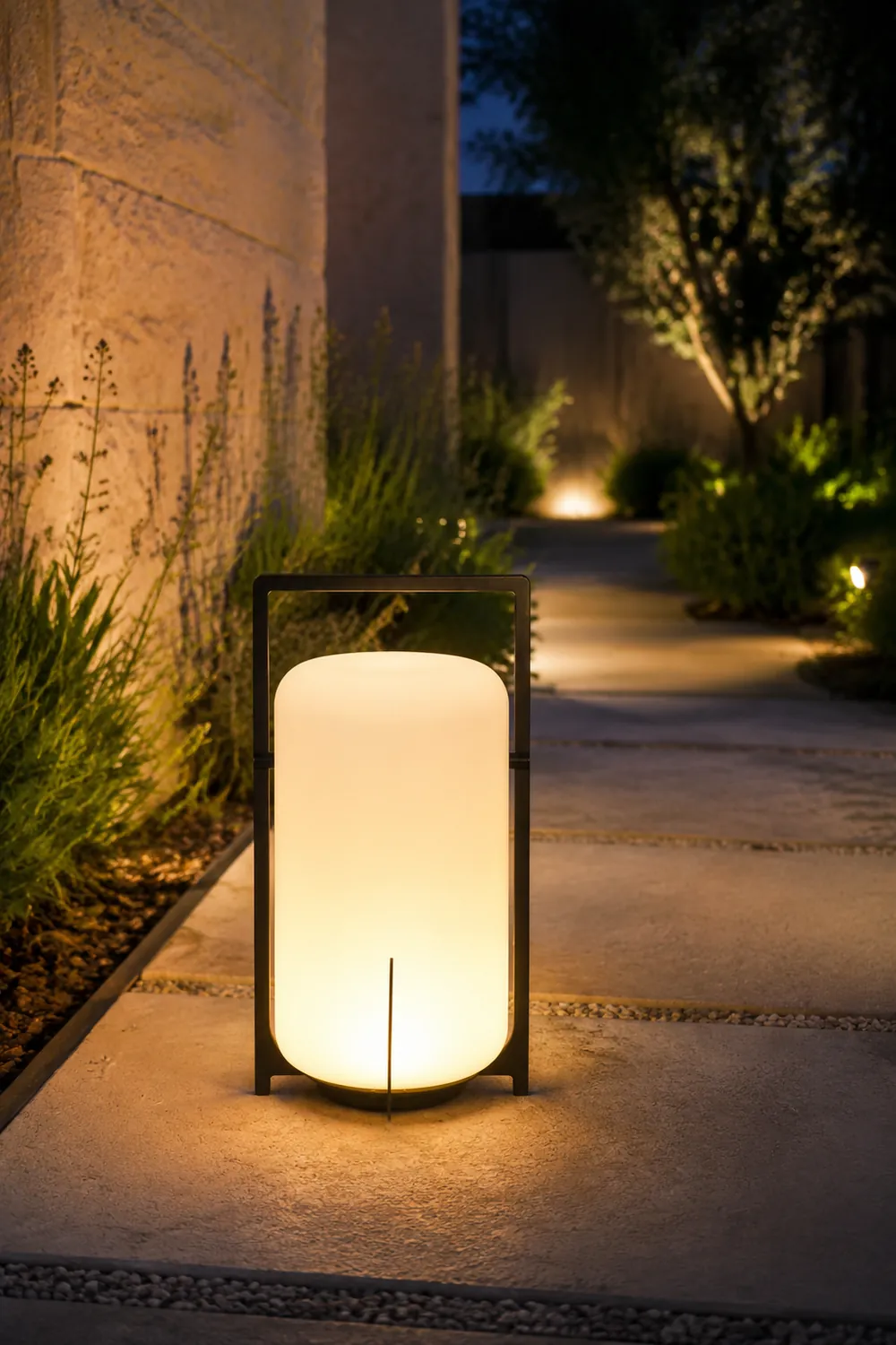Black Twilight Lantern Table Lamp - Lumpaz