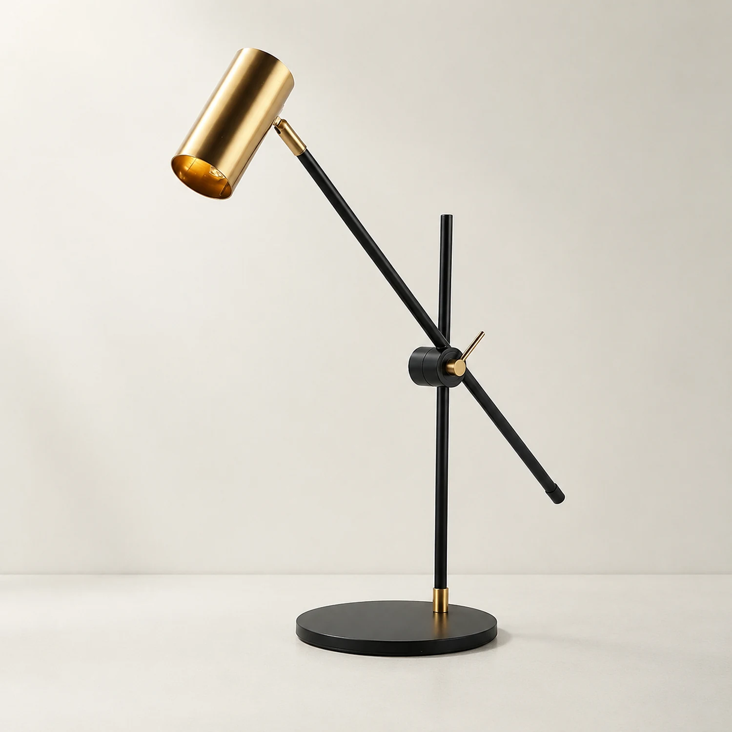 Lektor Table Lamp - Lumpaz