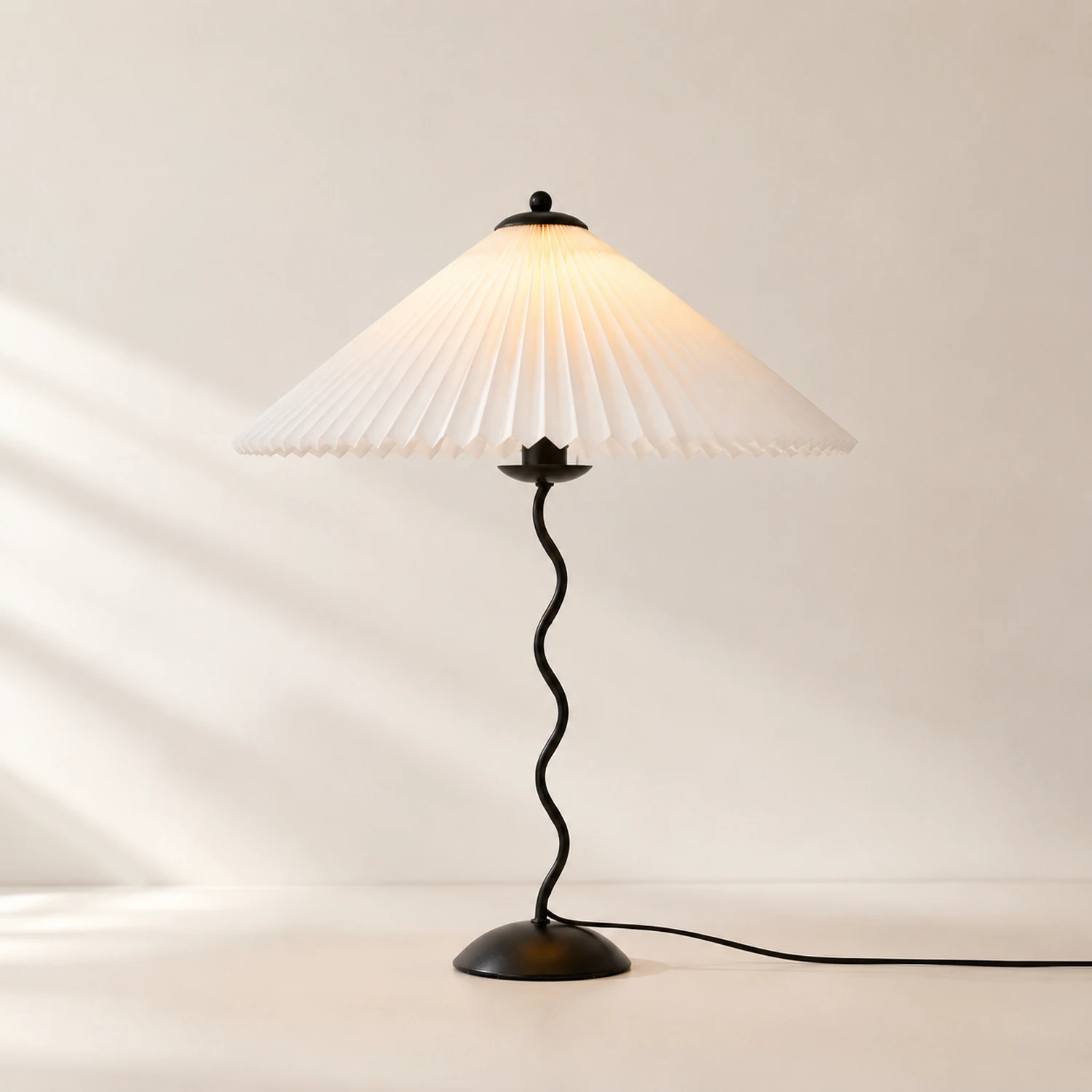 Squiggle Table Lamp - Lumpaz