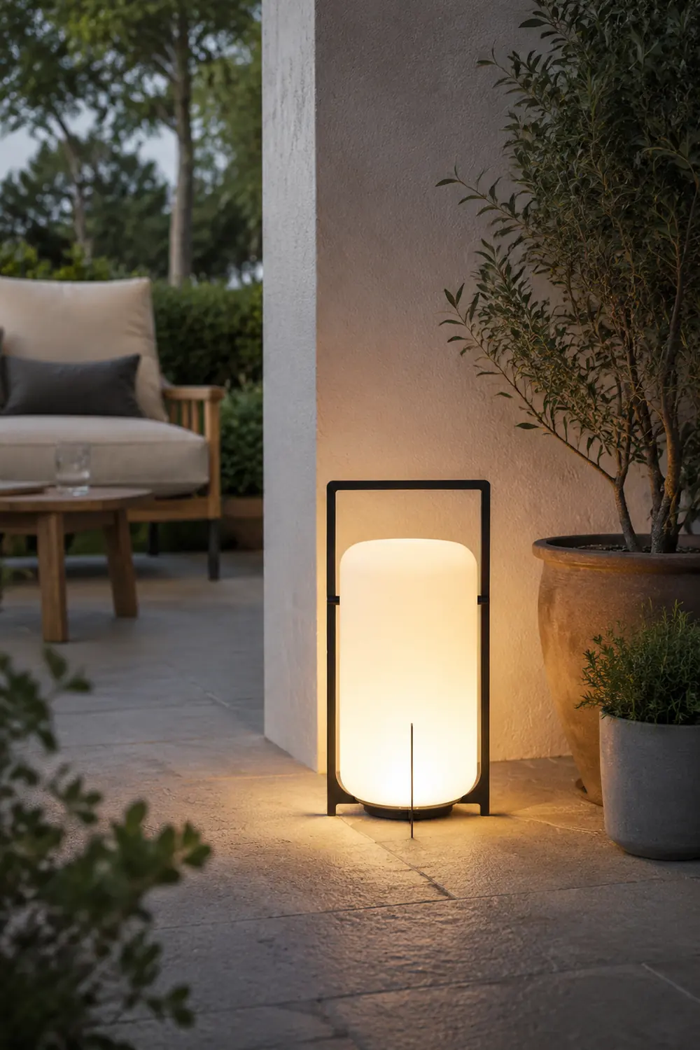 Black Twilight Lantern Table Lamp - Lumpaz