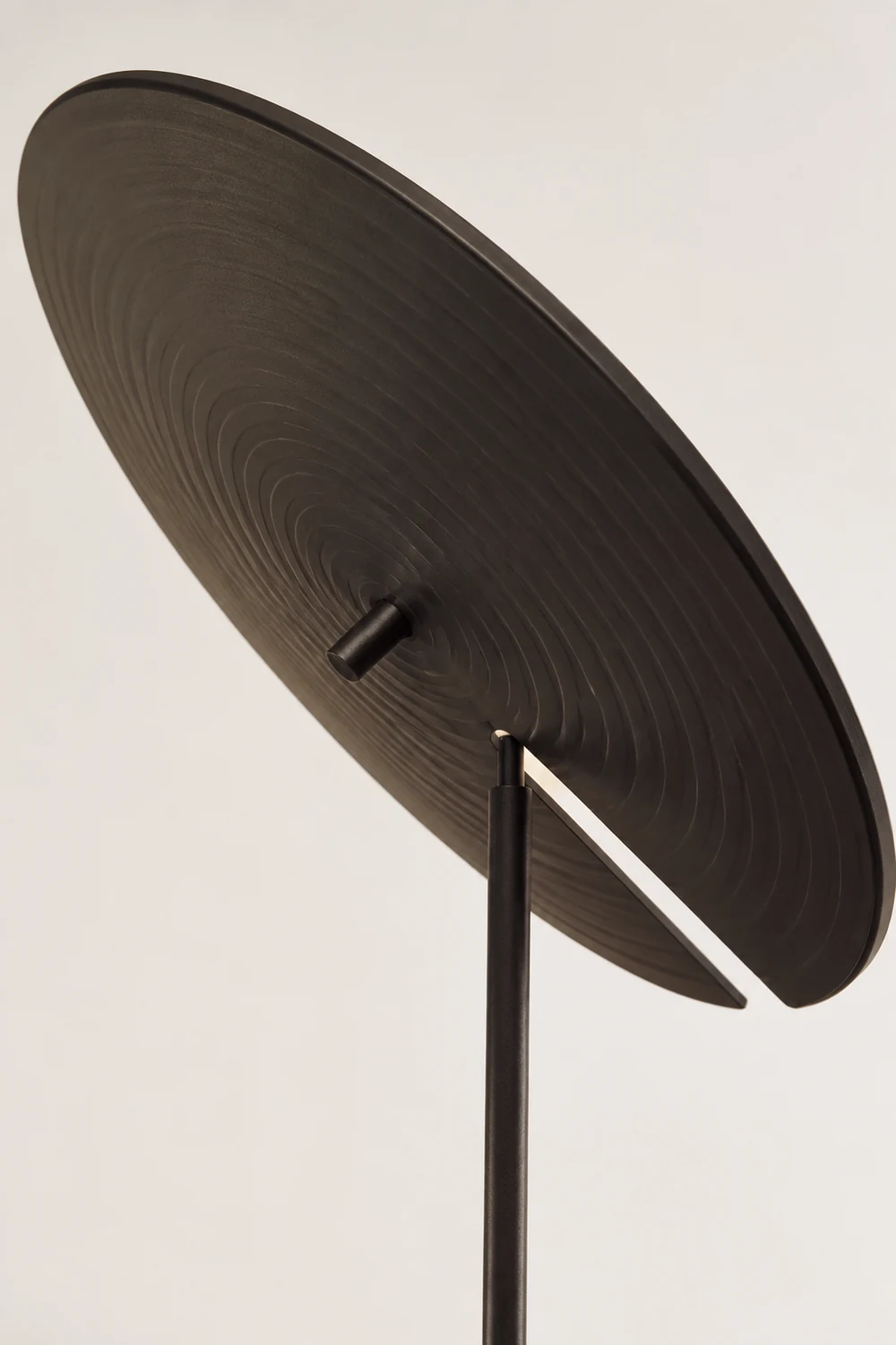 Carins Modern Stehleuchte, Schwarz, Wohnzimmer, Metall - Lumpaz