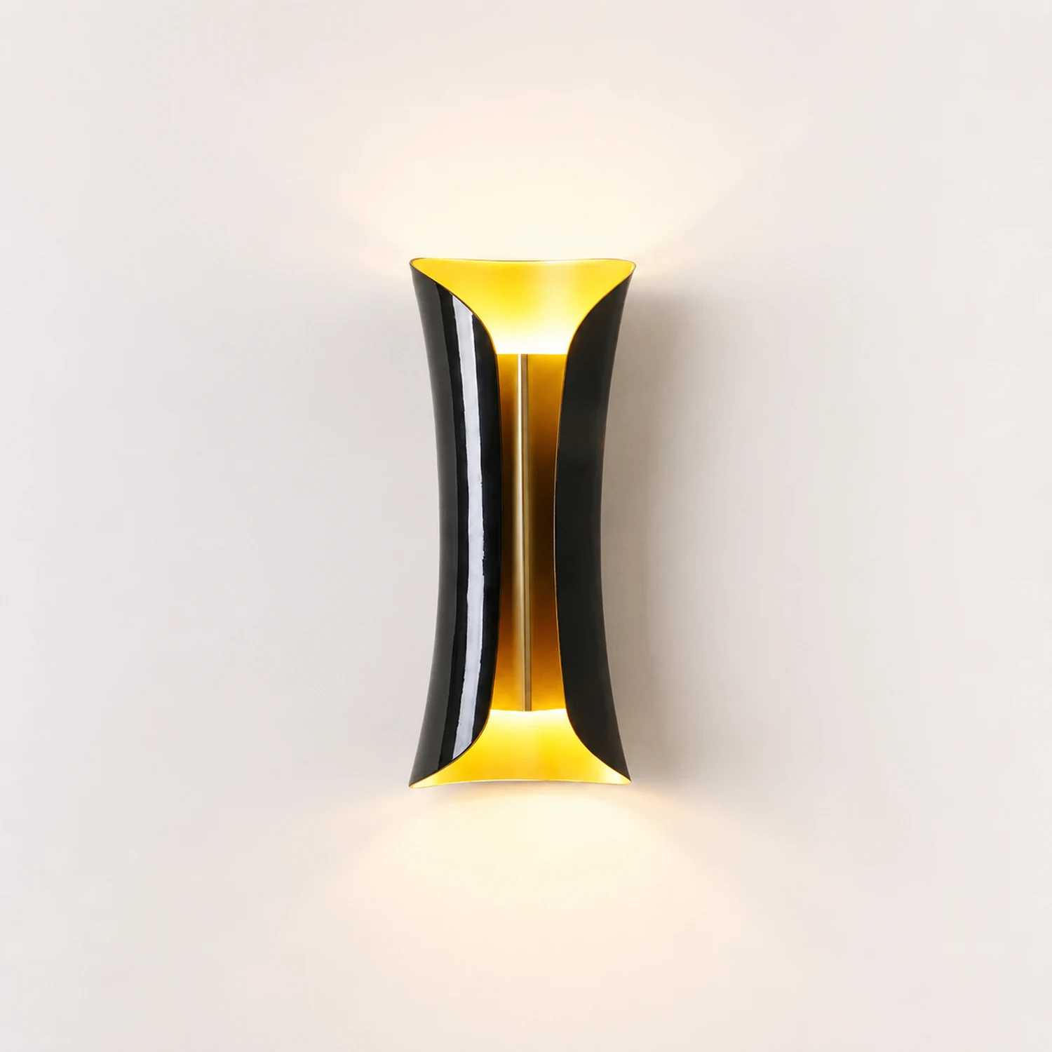 Small Waist Wall Lamp - Lumpaz