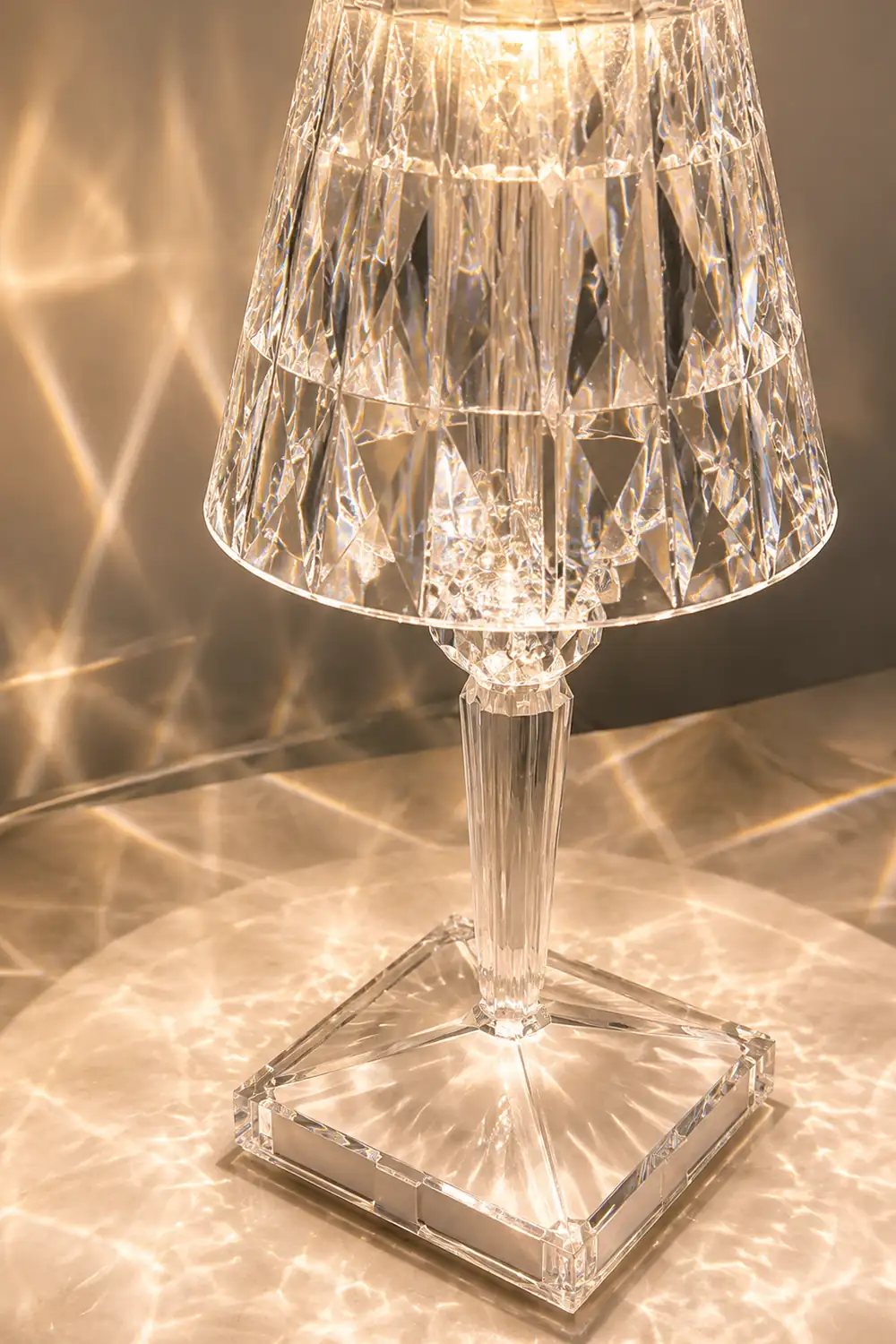 Kristy Design Kristall Diamant Tischlampe Licht, Wohn/Schlafzimmer, Acryl - Lumpaz