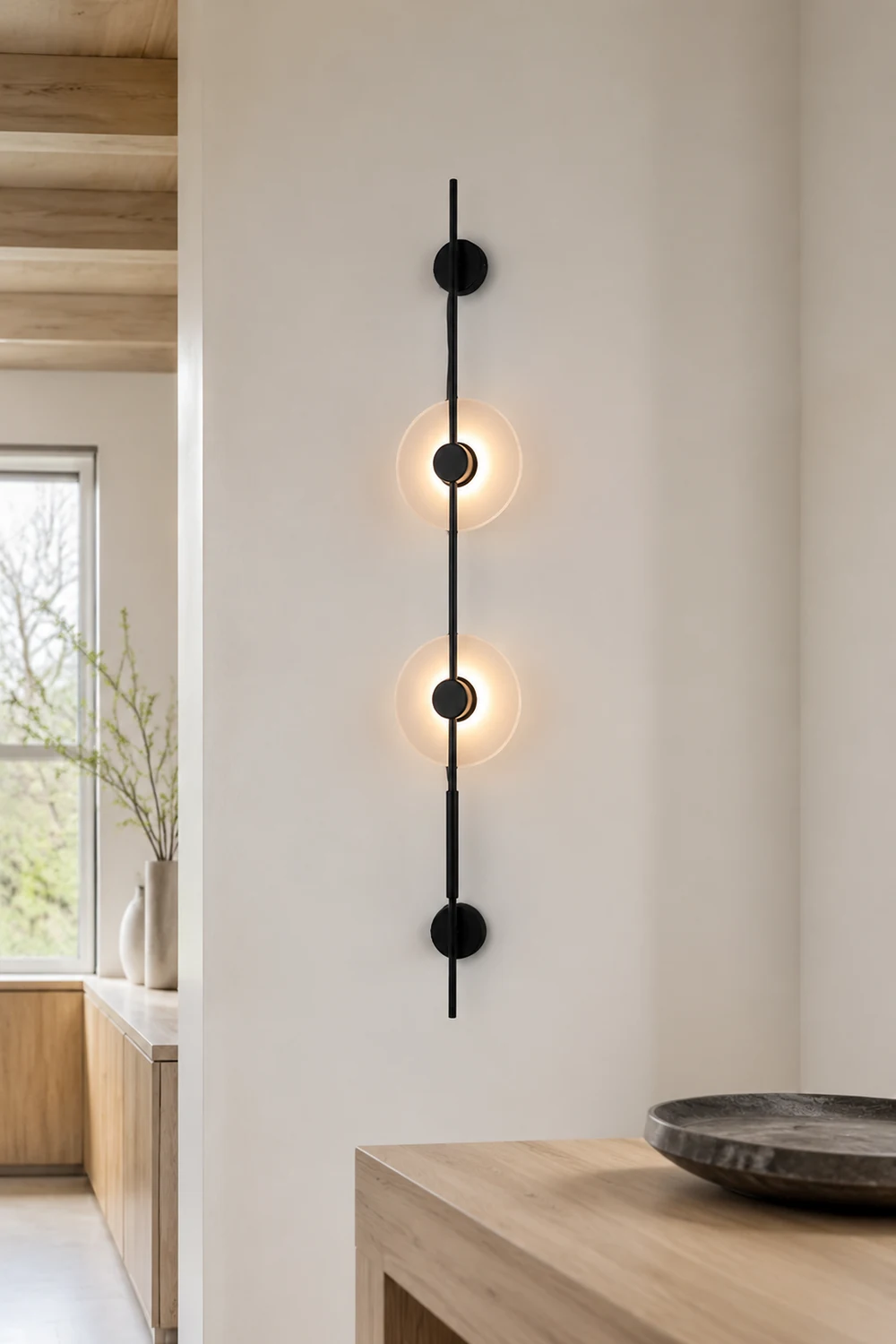 Alabaster Orb Vertical Wall Sconce - Lumpaz