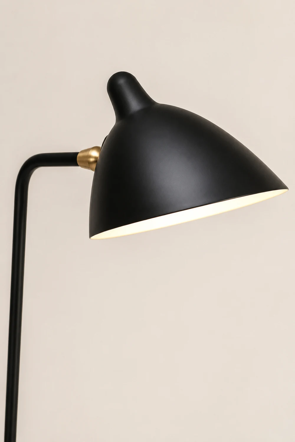 Serge Mouille Floor Lamp - Lumpaz