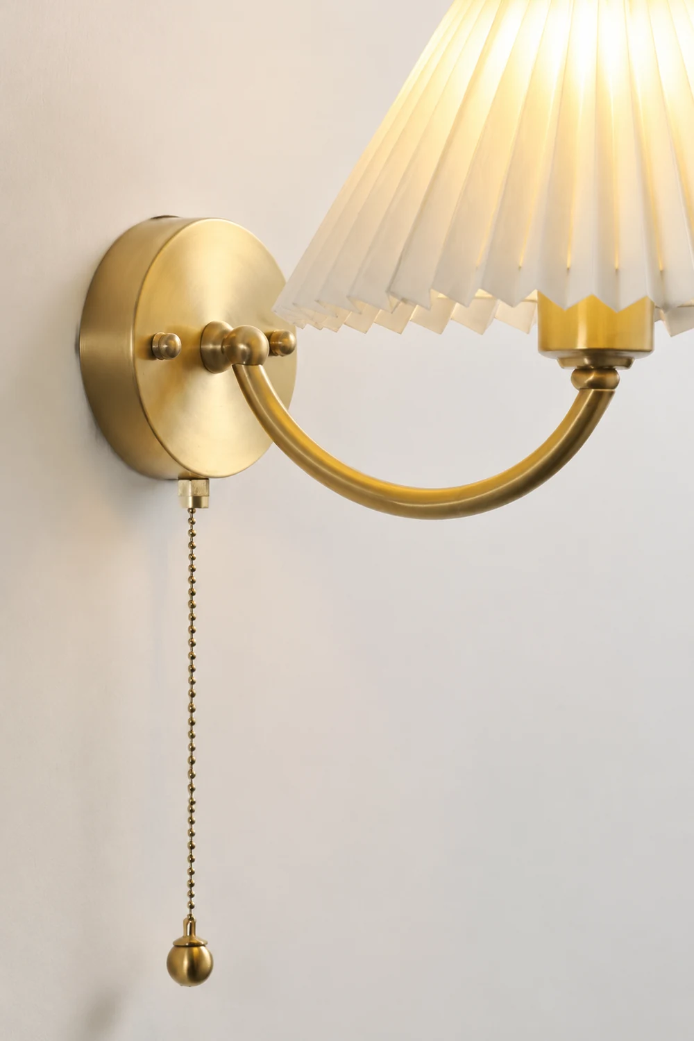 Pleated Wall Lamp - Lumpaz