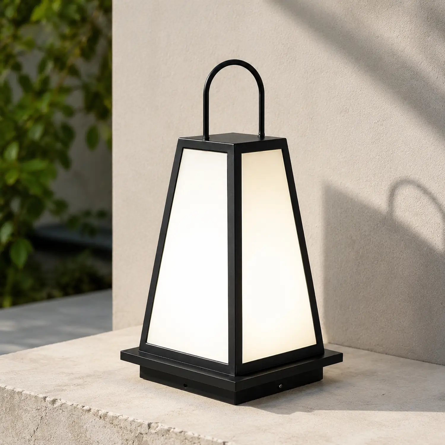 Roam Lantern Garden Lamp - Lumpaz