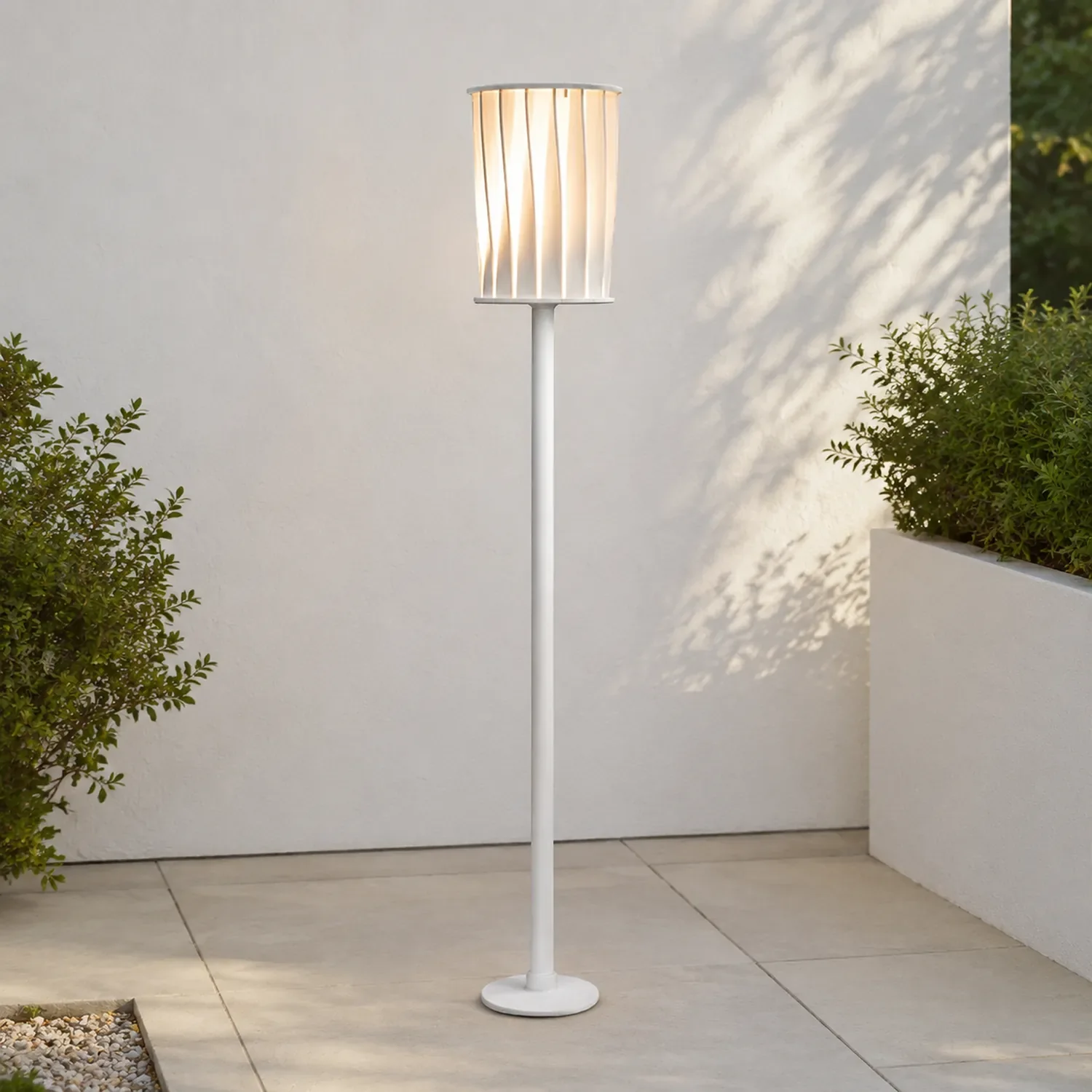 White Column Garden Light - Lumpaz