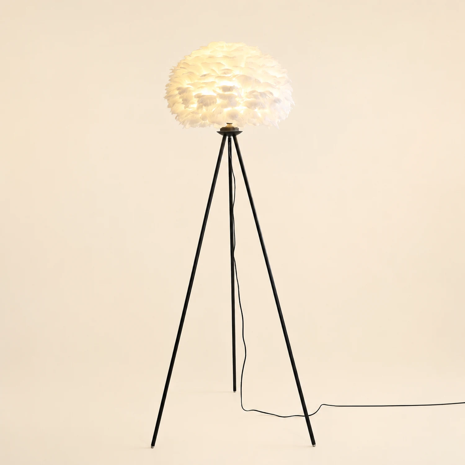 Eos Feather Floor Lamp - Lumpaz