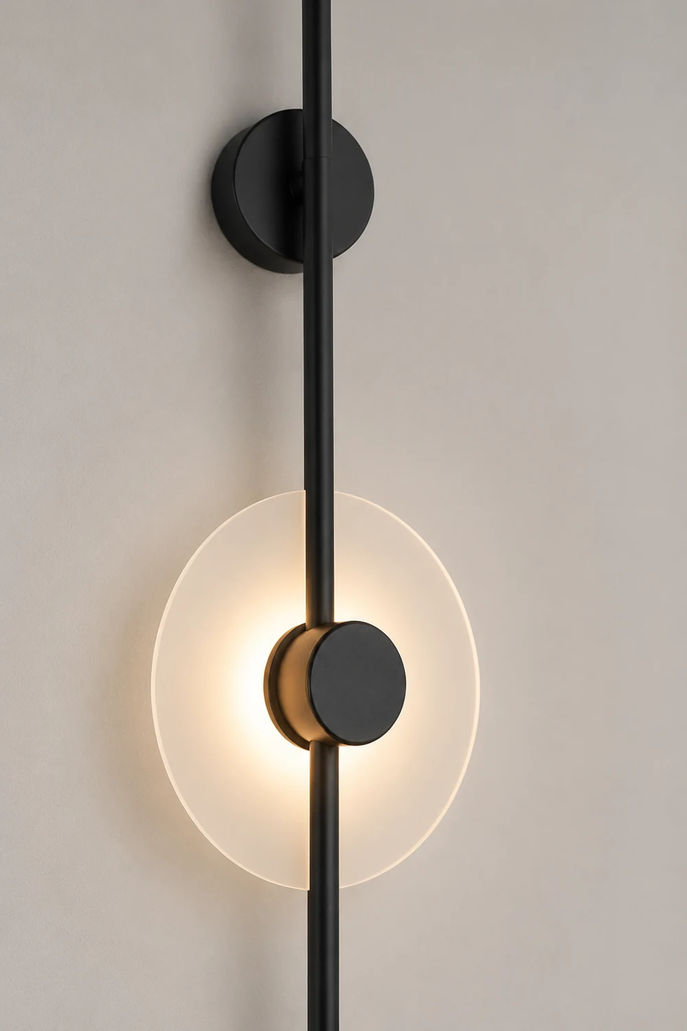 Alabaster Orb Vertical Wall Sconce - Lumpaz