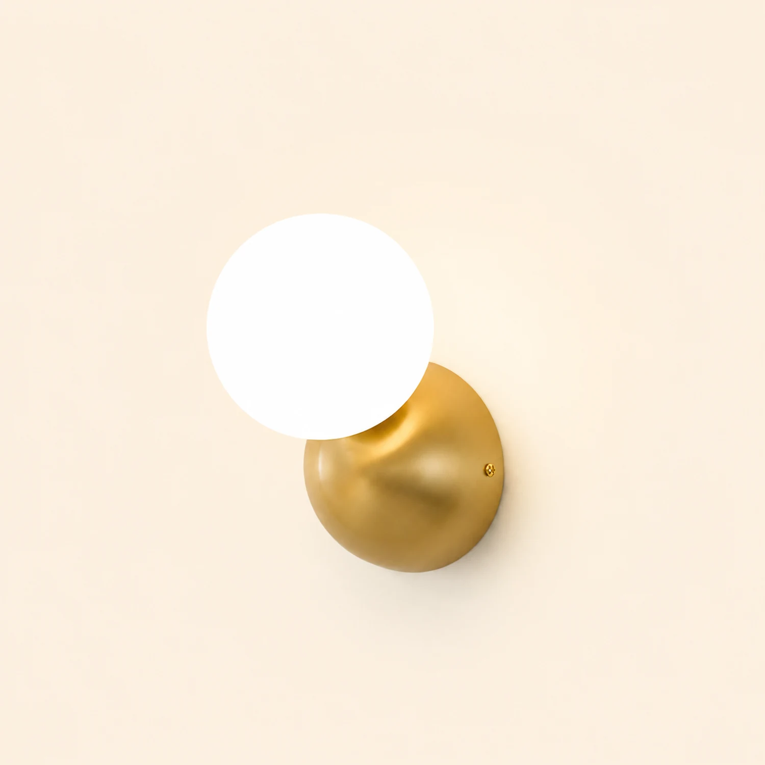 Single Globe Wall Light - Lumpaz