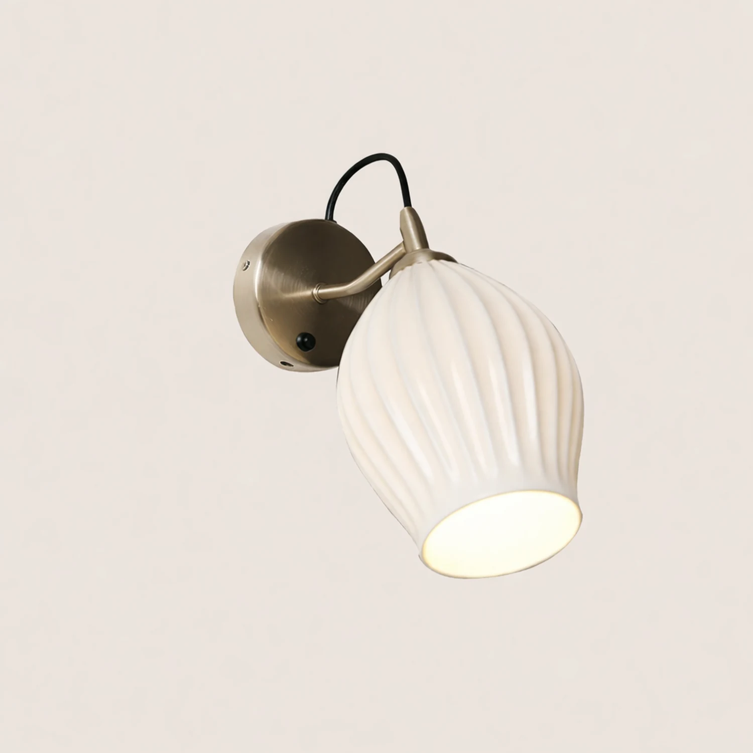 Ceramic Ribbed Wall light - Lumpaz
