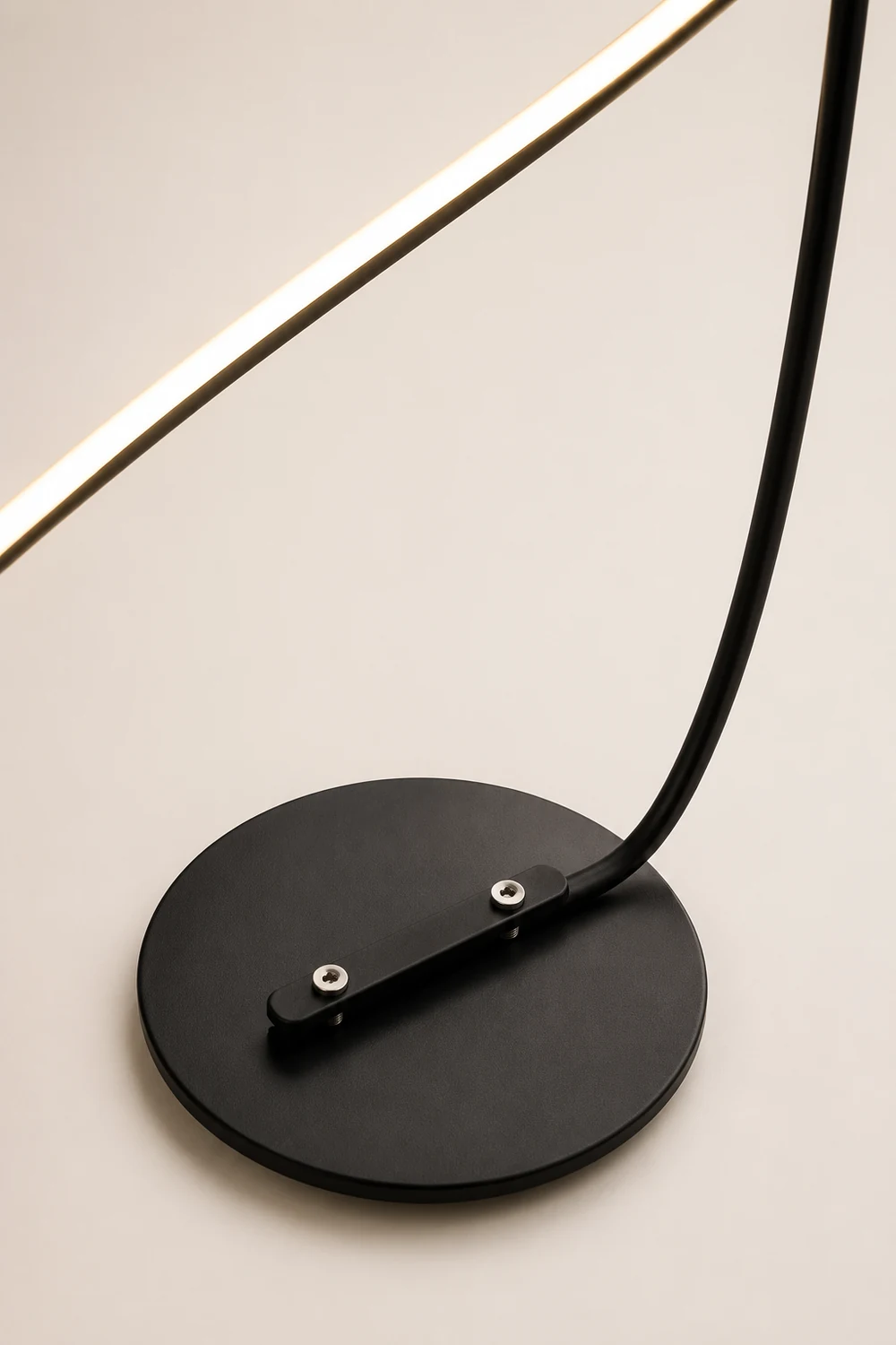 Arc Floor Lamp - Lumpaz