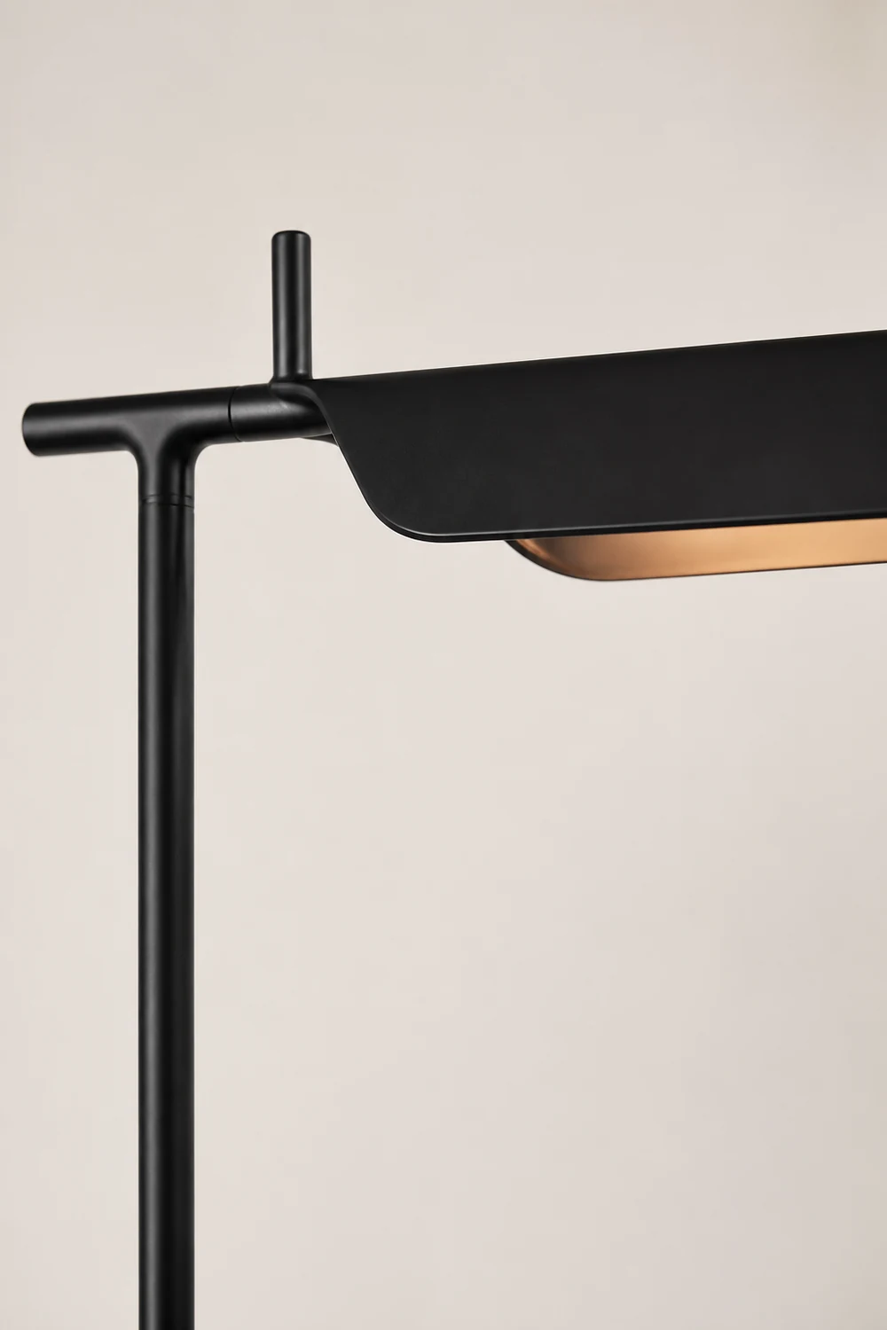 Pivot Ease Floor Lamp - Lumpaz
