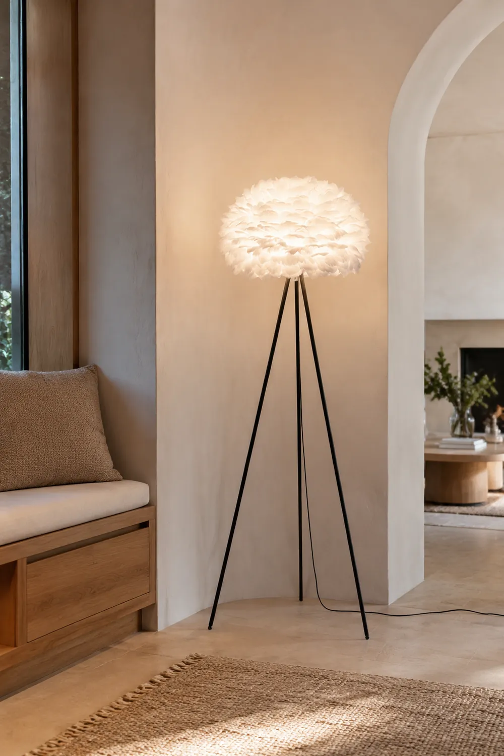 Eos Feather Floor Lamp - Lumpaz
