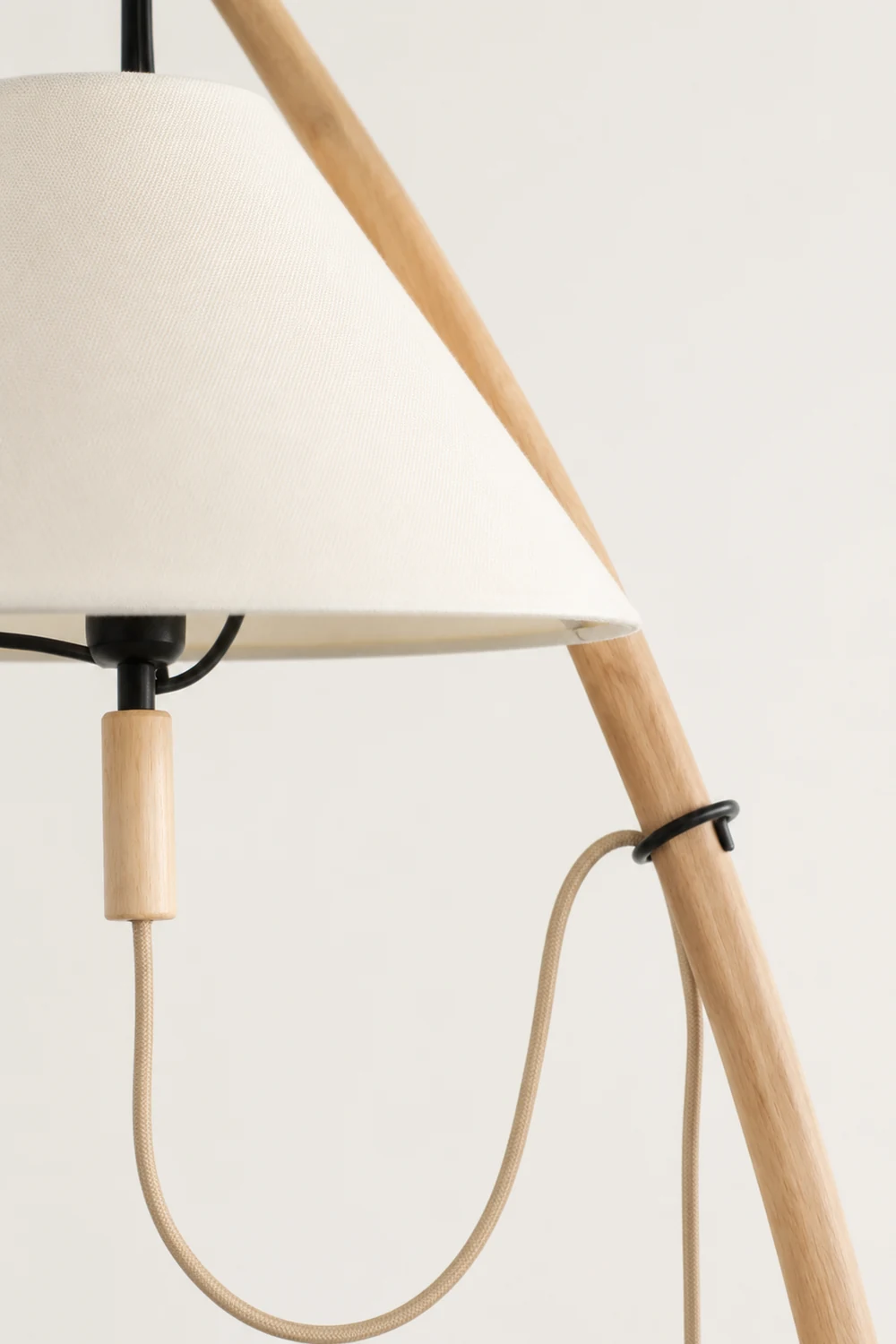 Dornstab Floor Lamp - Lumpaz