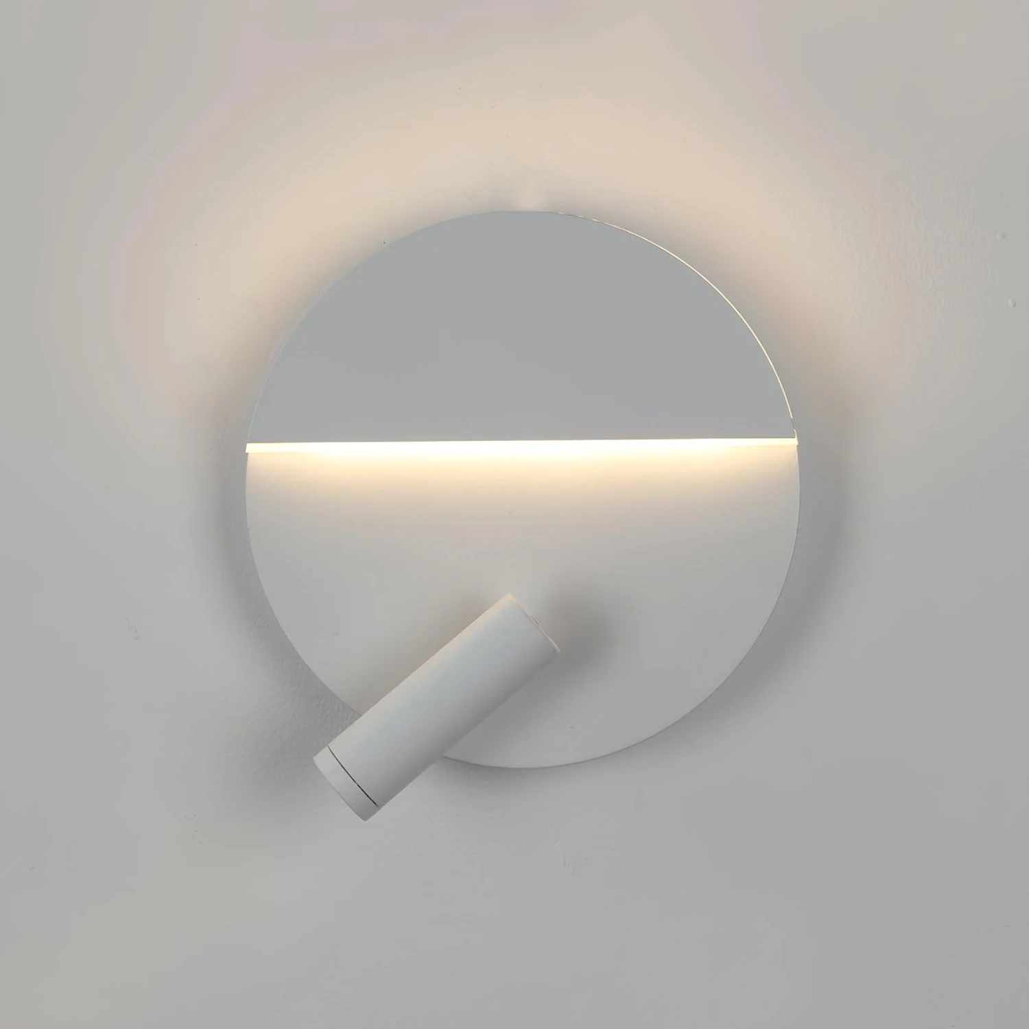 Kneeland Rotatable Wall Lamp - Lumpaz