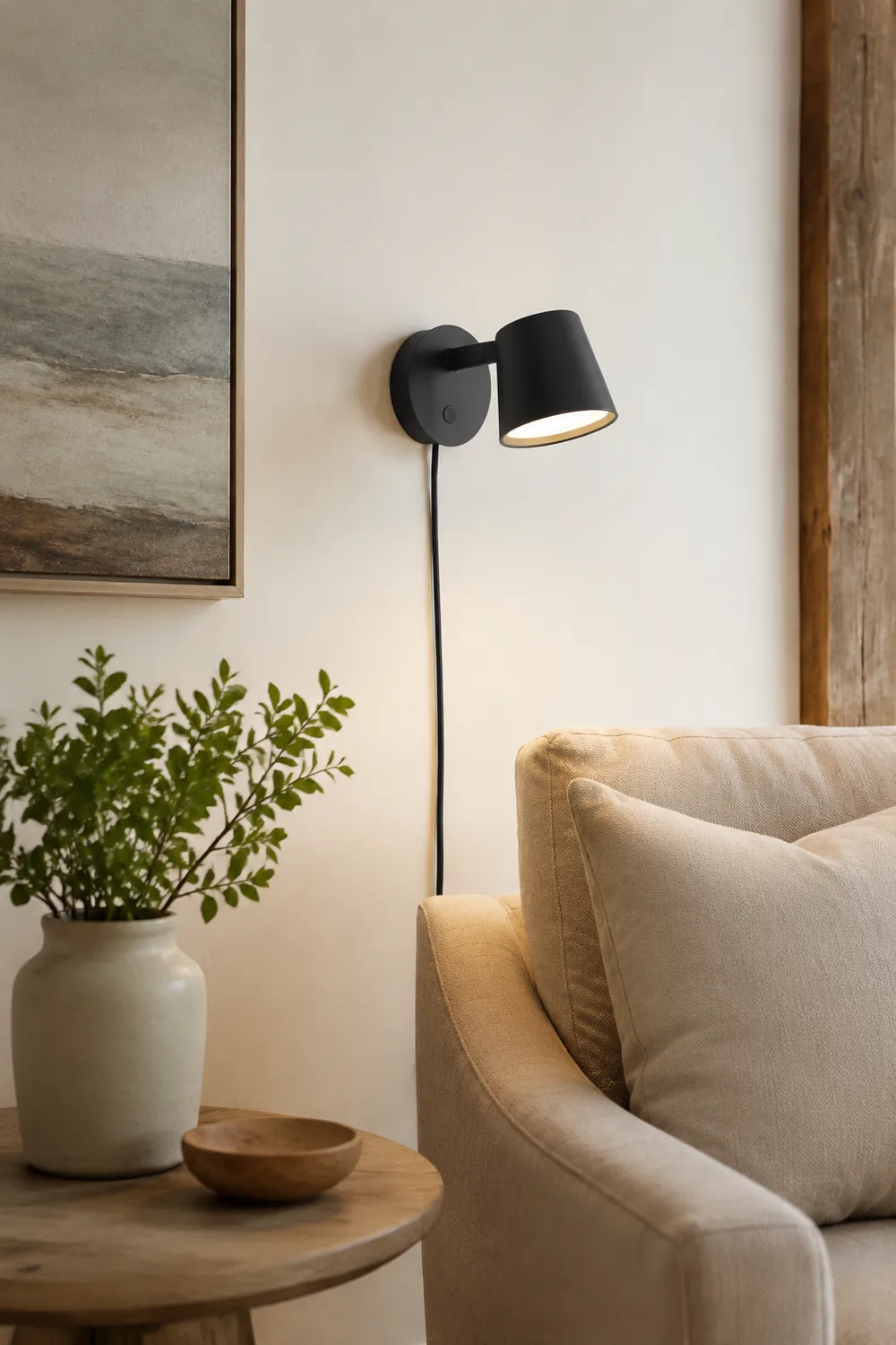 Tip Plug-In Wall Lamp - Lumpaz