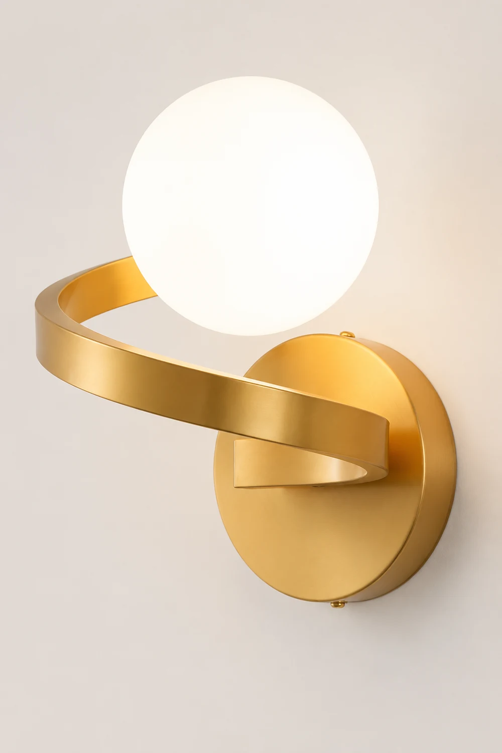 Curved Brass Wall Lamp - Lumpaz