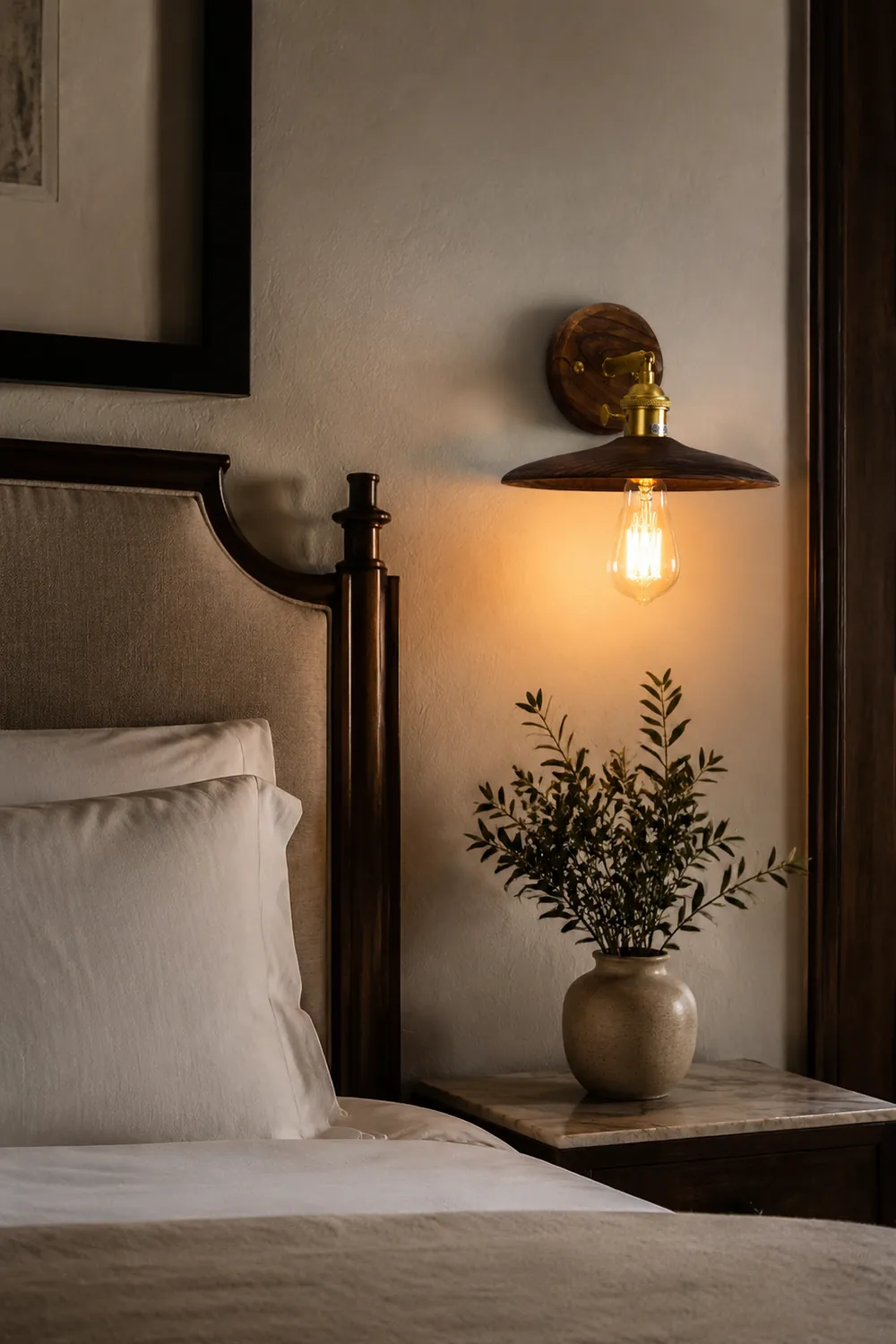 Walnut Flared Wall Light - Lumpaz