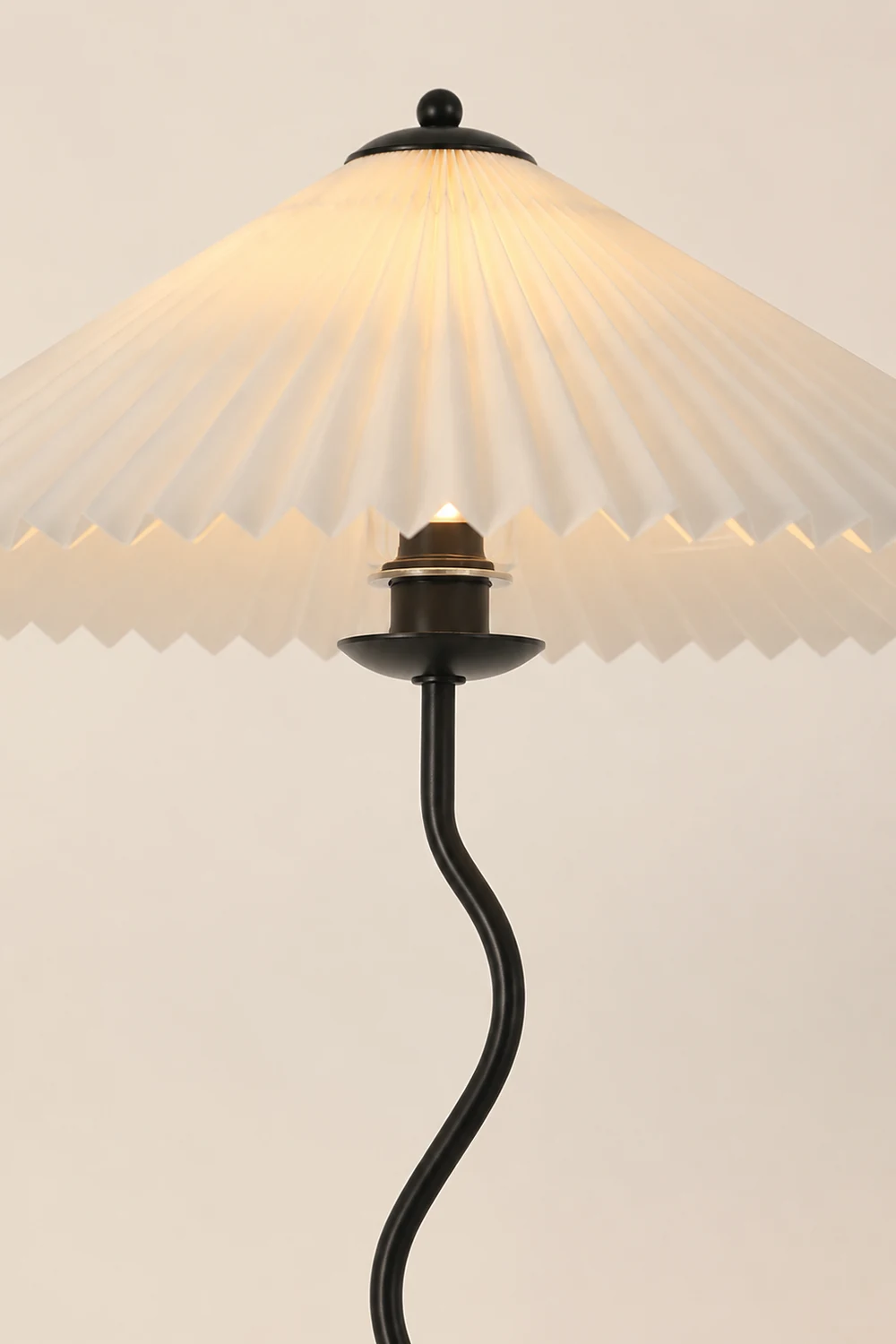 Squiggle Floor Lamp - Lumpaz