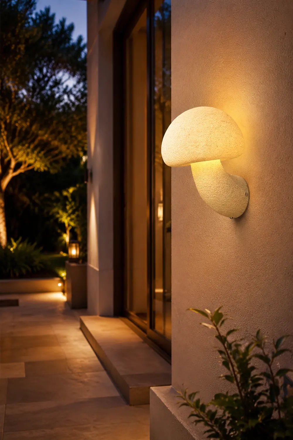 Mushroom Resin Wall Lamp - Lumpaz