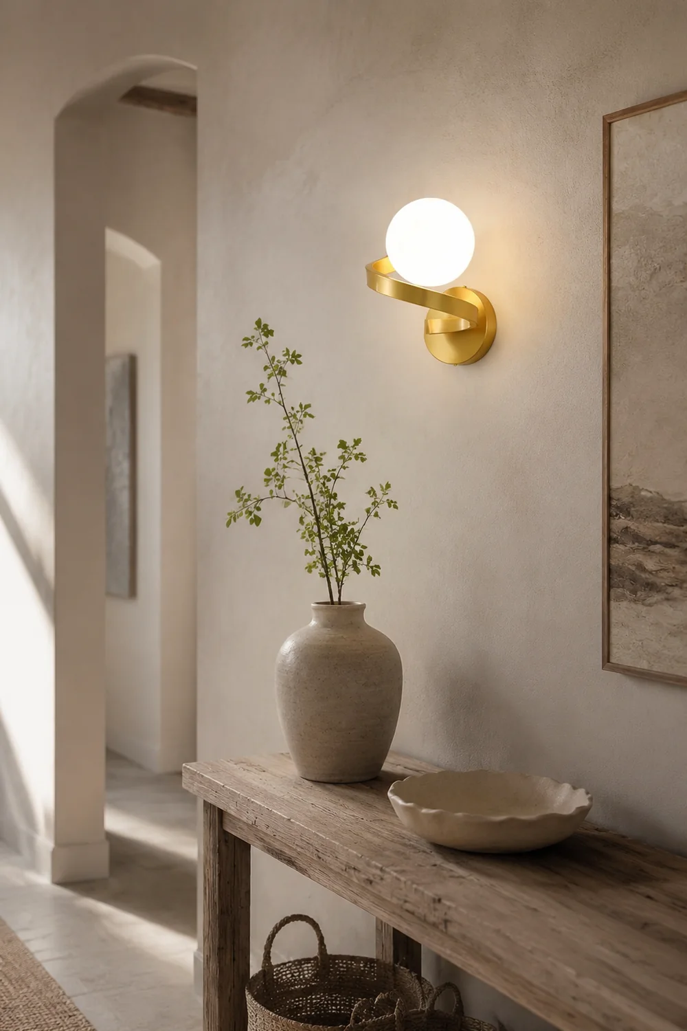 Curved Brass Wall Lamp - Lumpaz