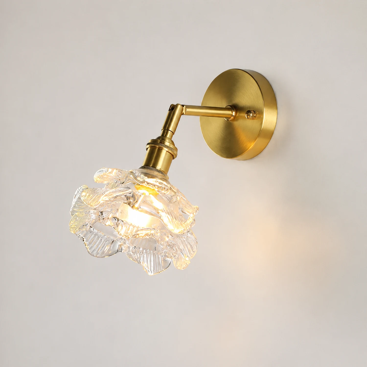 Kano Brass Wall Lamp - Lumpaz
