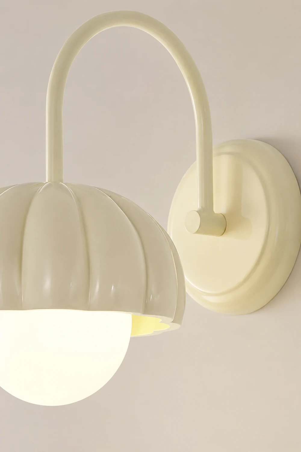 Creamy Pumpkin Wall Light - Lumpaz