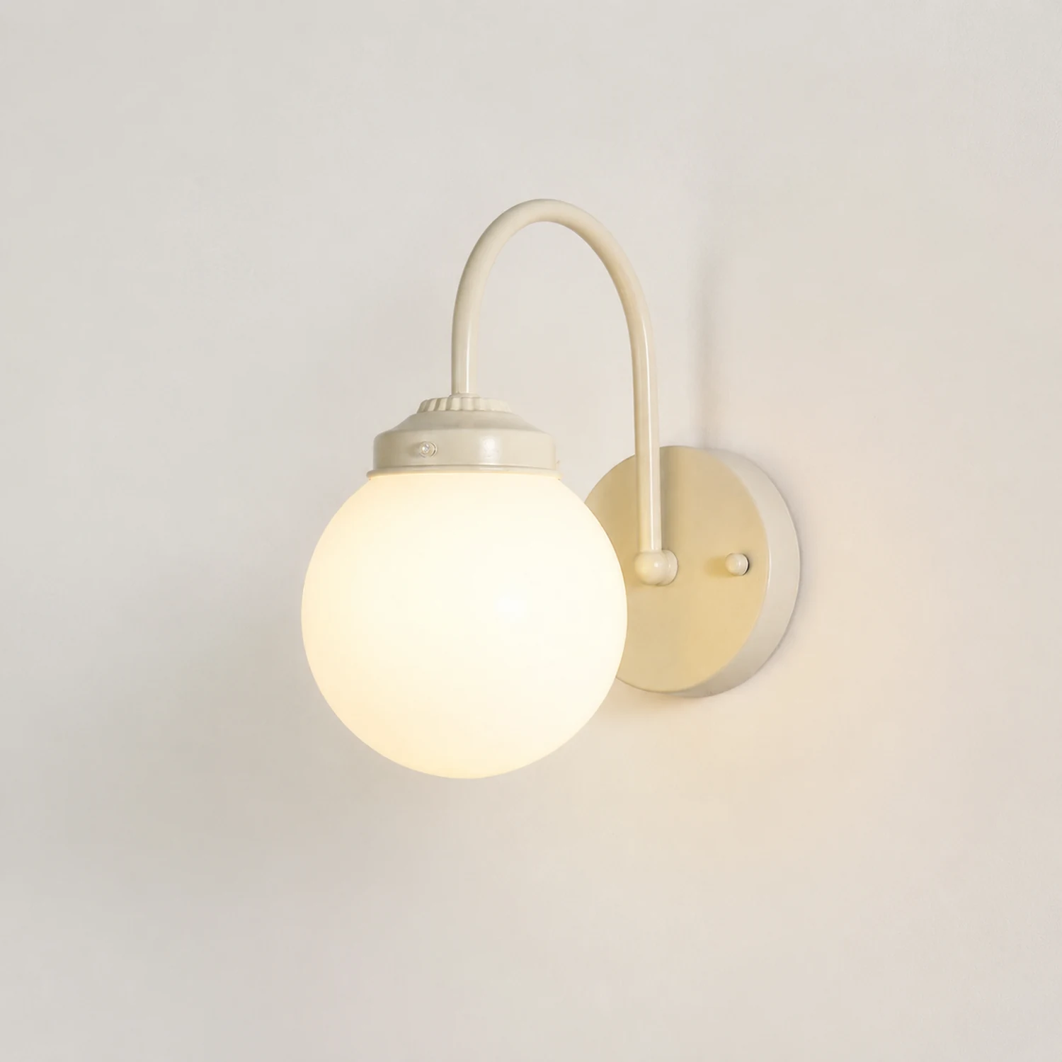 Orb Surface Wall Lamp - Lumpaz