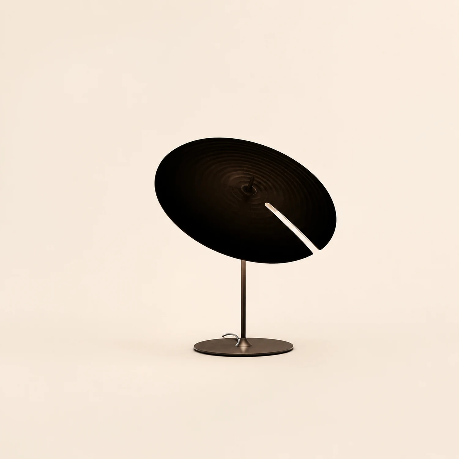 Carins Modern Stehleuchte, Schwarz, Wohnzimmer, Metall - Lumpaz