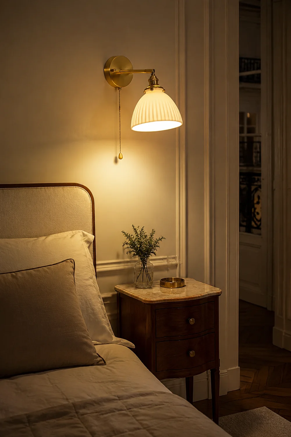 Brass Pleated Ceramic Wall Lamp - Lumpaz
