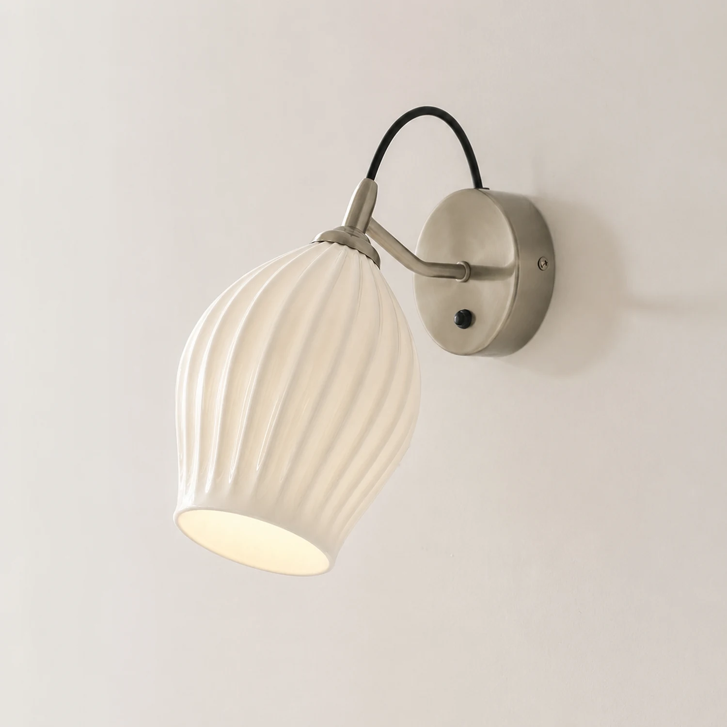 Ceramic Ribbed Wall light - Lumpaz