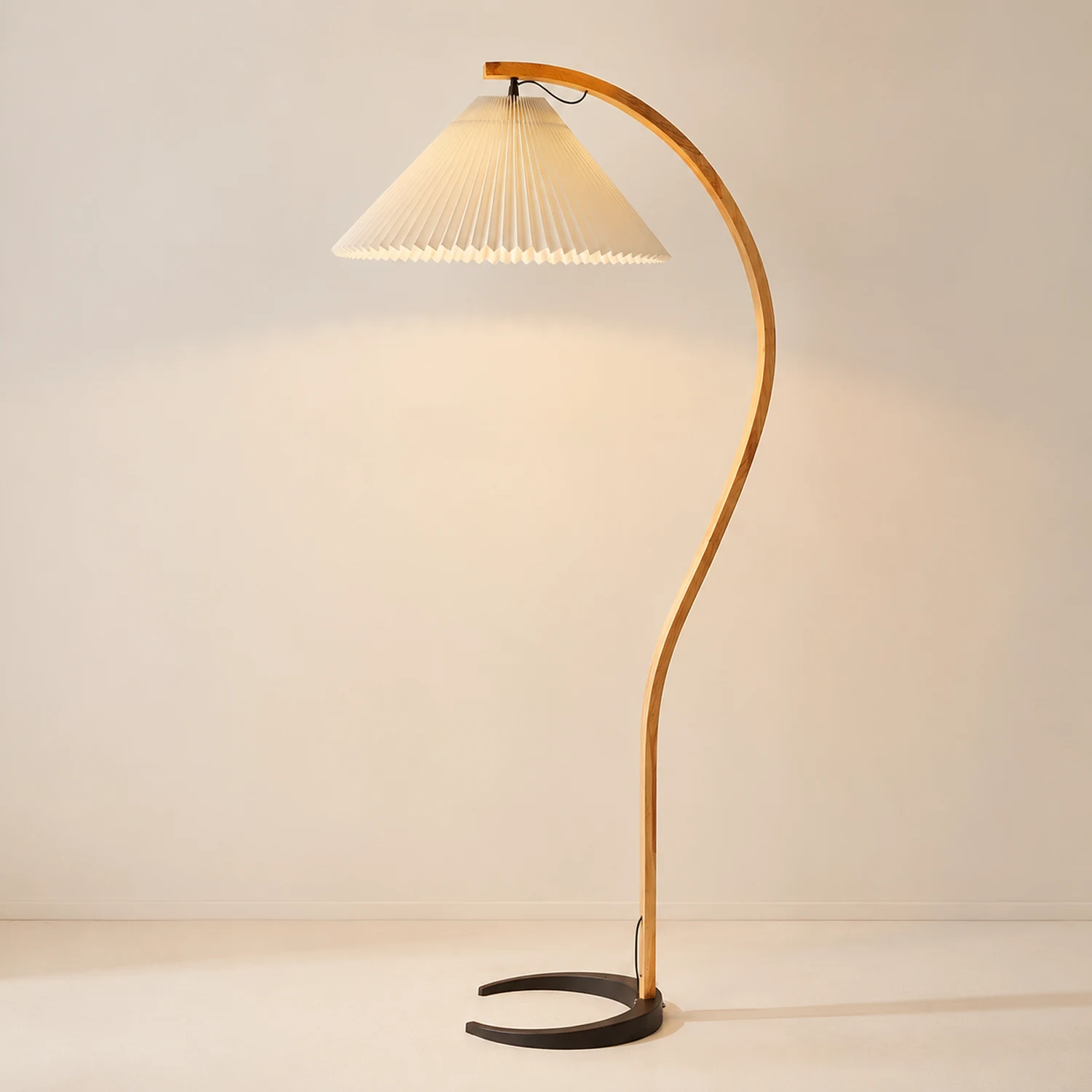 Caprani Floor Lamp - Lumpaz