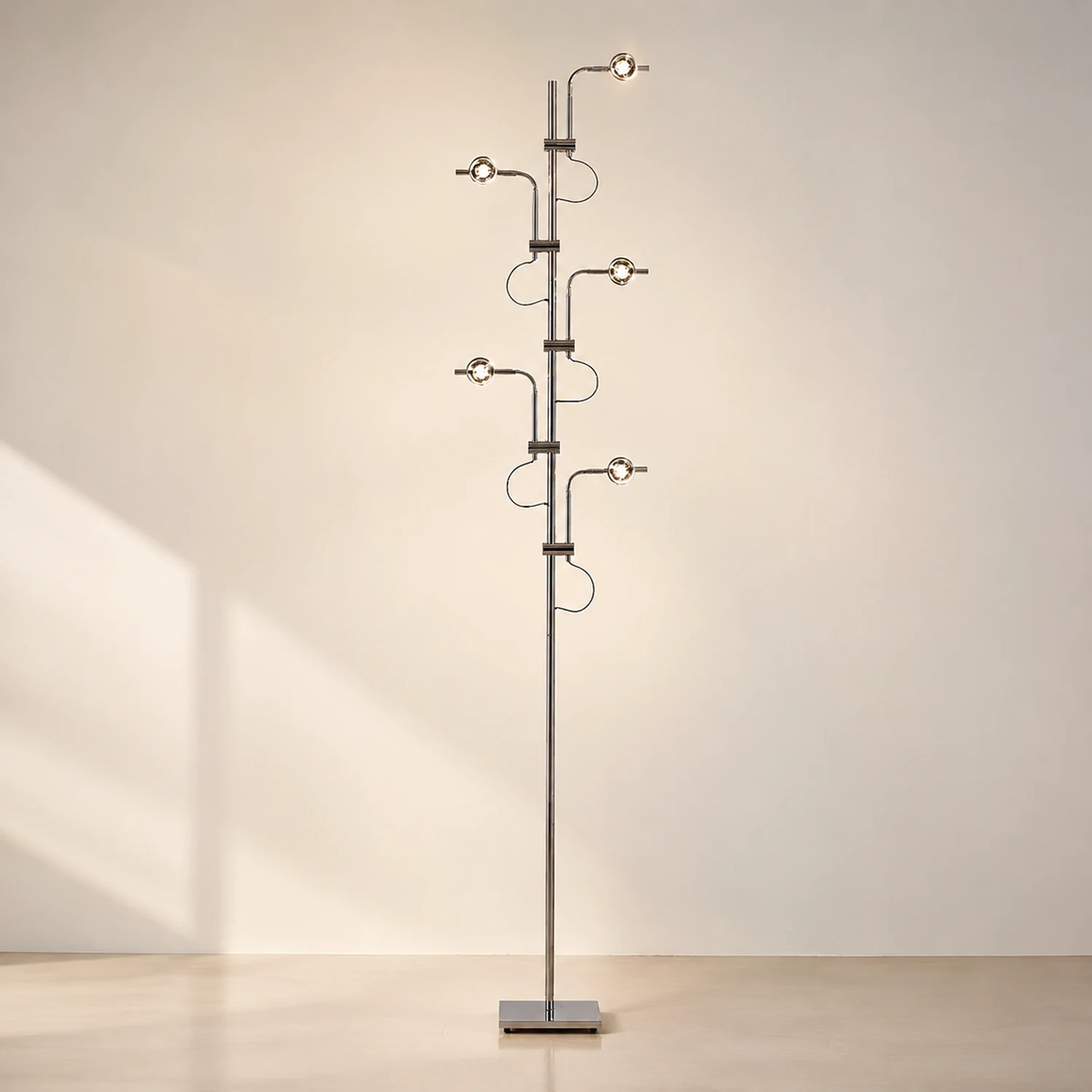 Wa Wa Floor Lamp - Lumpaz