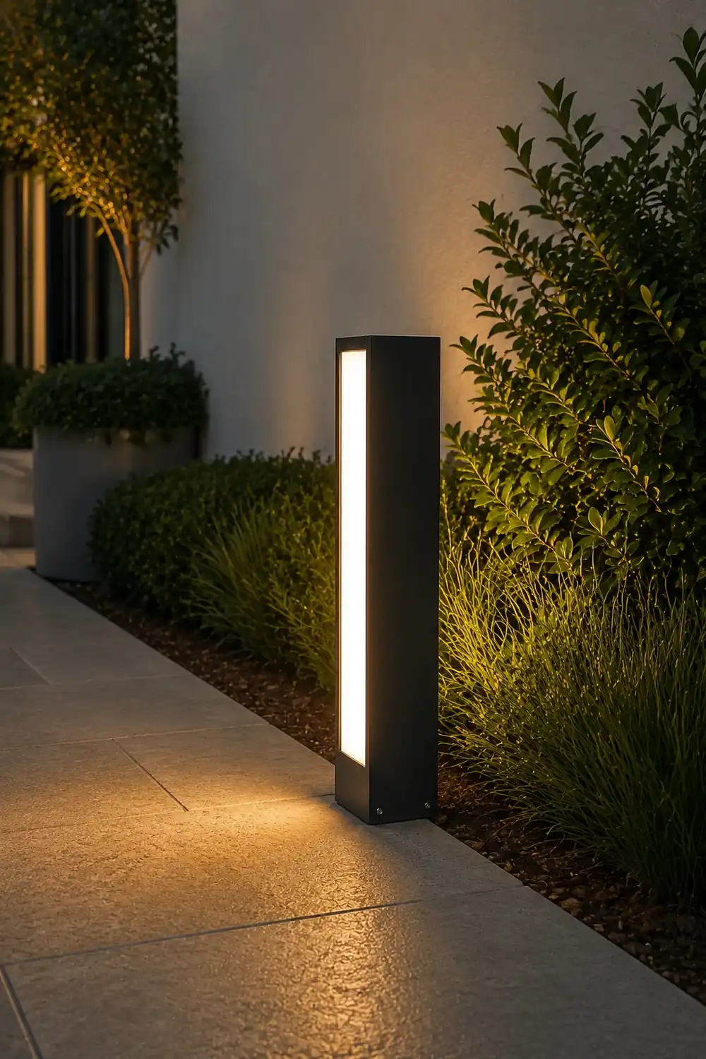 Faro Outdoor Post Lamp - Lumpaz