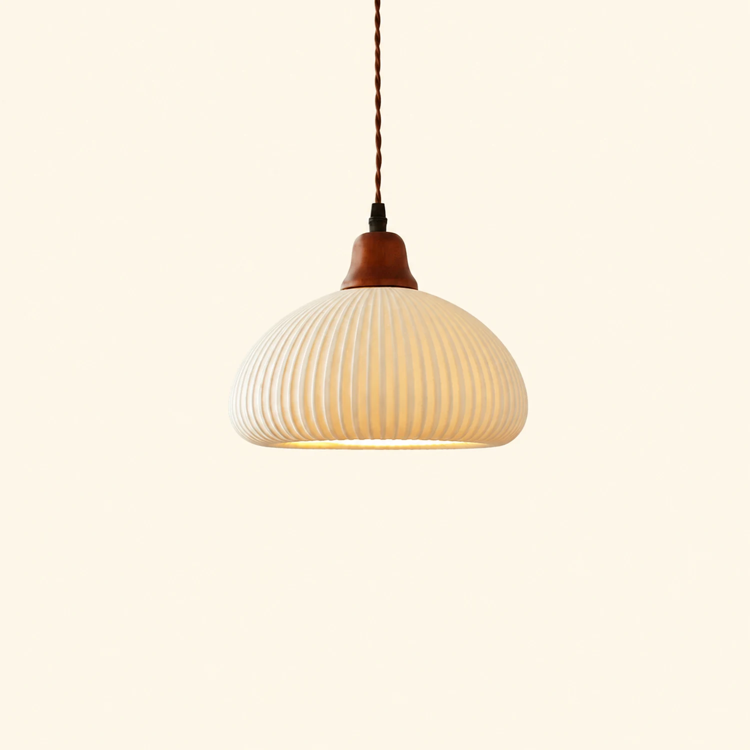 Vintage Nordic Ceramic White Pendant Light For Dining Room - Lumpaz