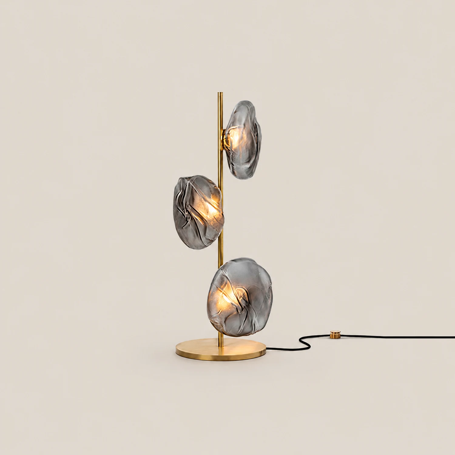 Byres Designer Unregelmäßige Metall/Keramik Tischlampe, Gold/Klar/Grau/Schwarz - Lumpaz