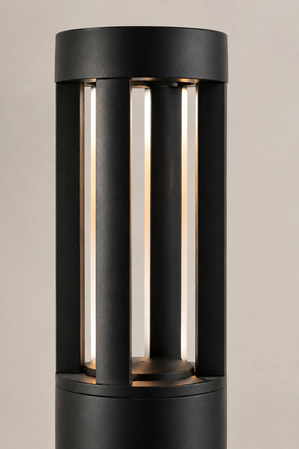 Black Cylindrical Garden Outdoor Light with Solar Panel - Lumpaz