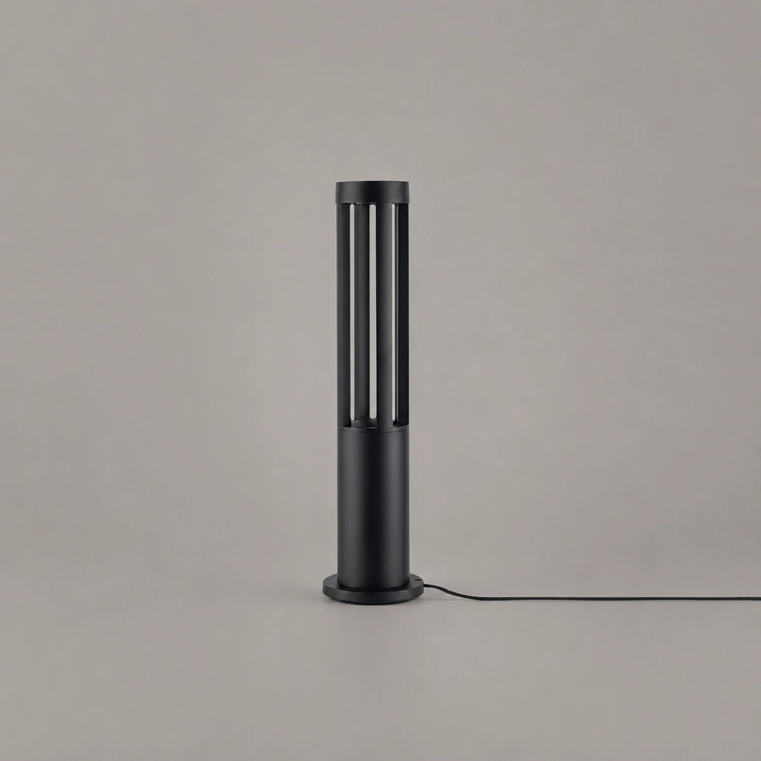 Black Cylindrical Garden Outdoor Light - Lumpaz