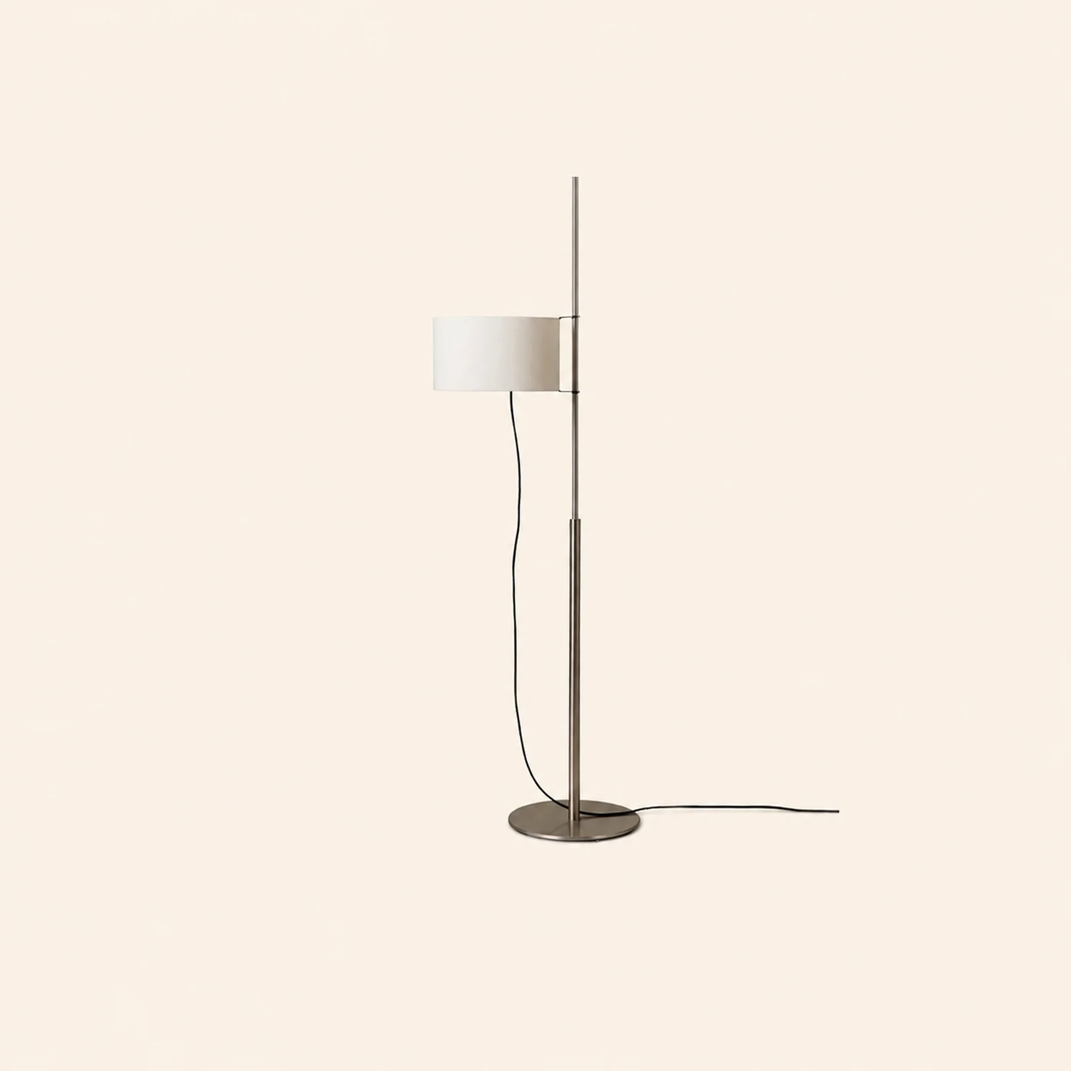 Svelte Silhouette Floor Lamp - Lumpaz