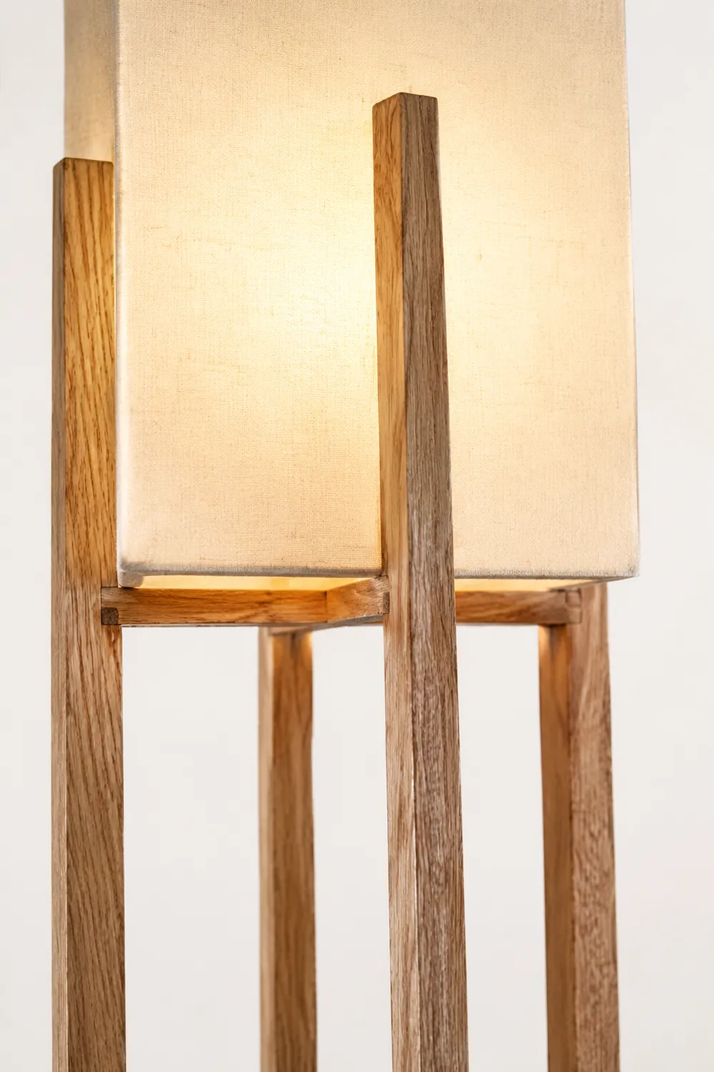 Fairbanks Floor Lamp - Lumpaz