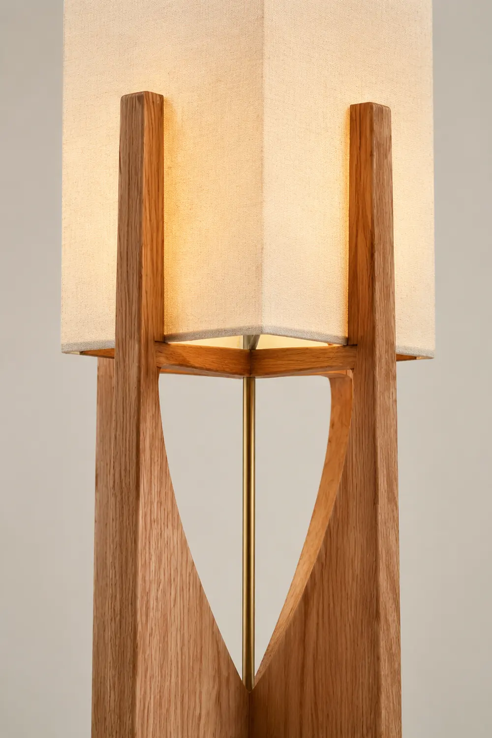 Fairbanks Floor Lamp - Lumpaz